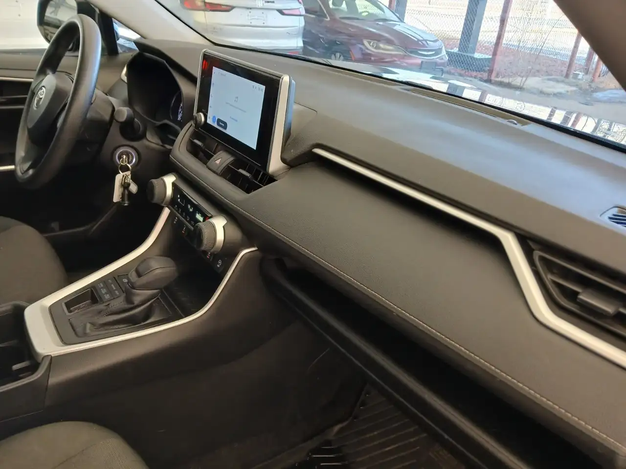 Toyota RAV 4 снимка Toyota RAV 4