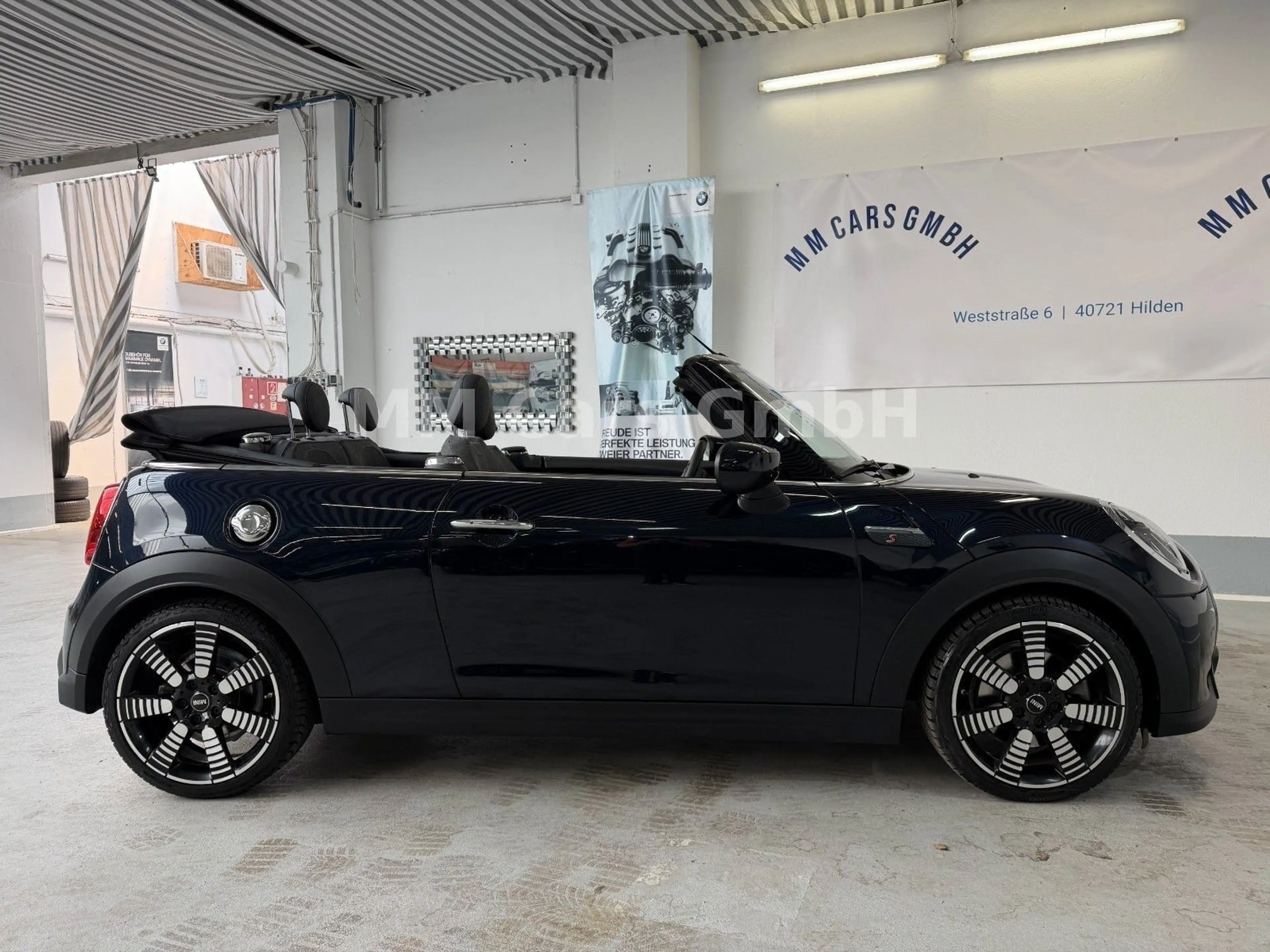 MINI Cooper S Cabrio Classic Trim CAM|CarPlay|PDC|SHZ — photo 4