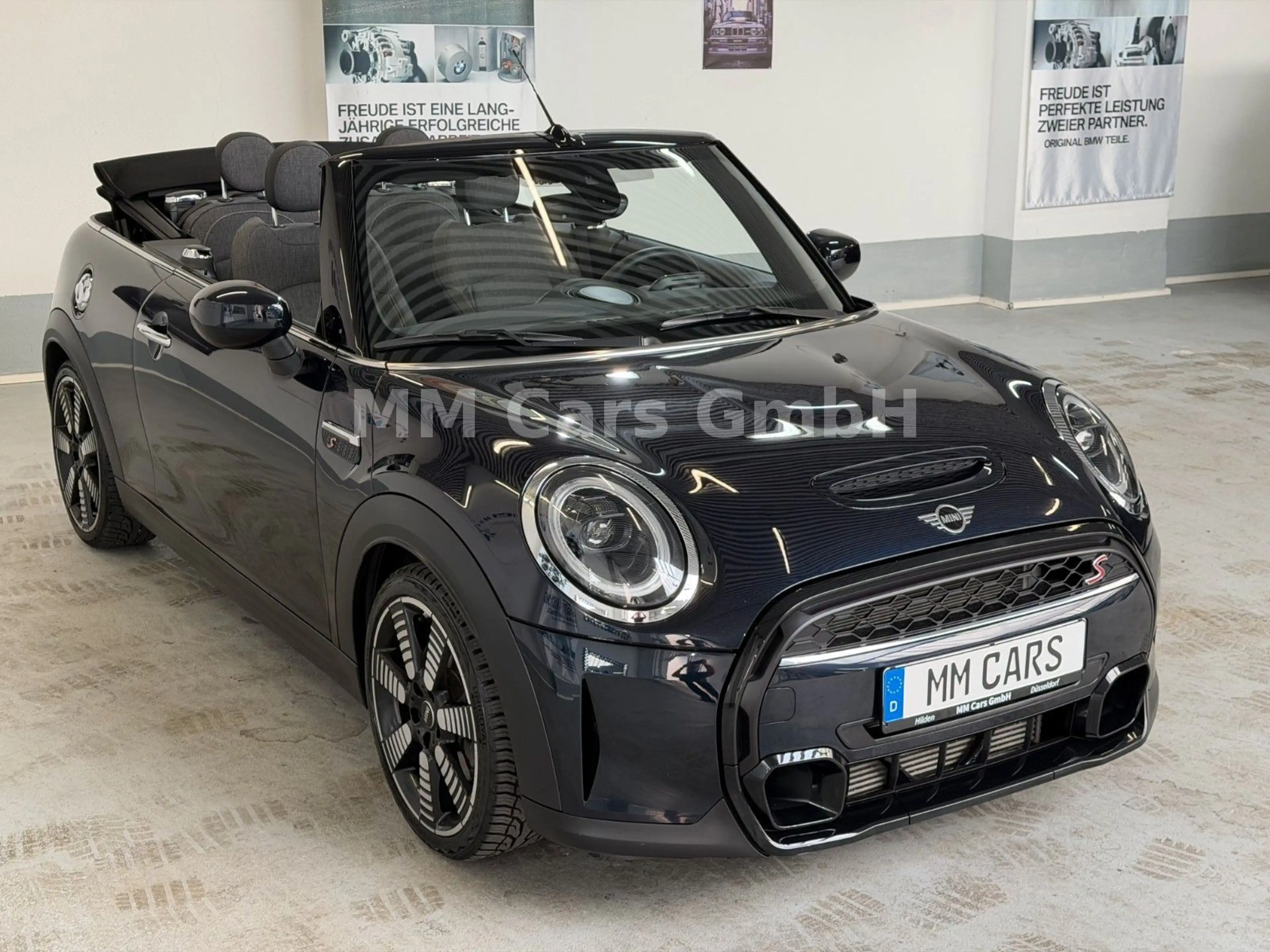 MINI Cooper S Cabrio Classic Trim CAM|CarPlay|PDC|SHZ — photo 3