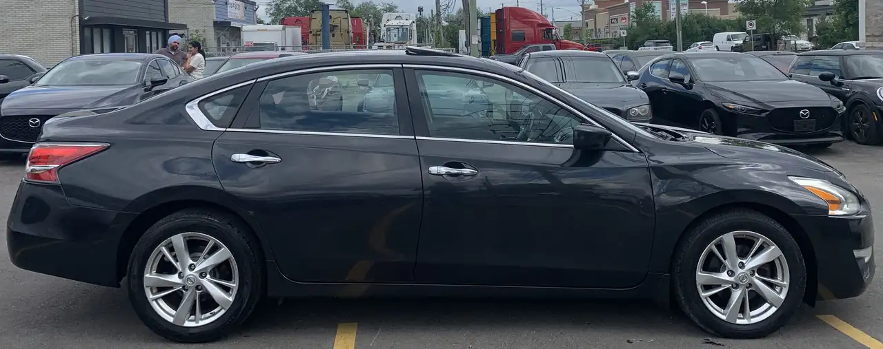 Nissan Altima снимка Nissan Altima