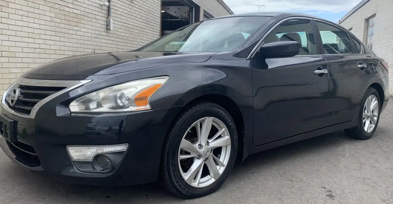 Nissan Altima снимка Nissan Altima