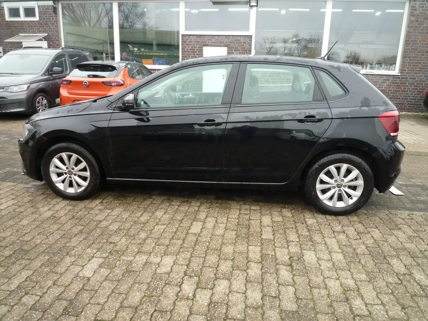 Volkswagen Polo Highline Schwarz - 2