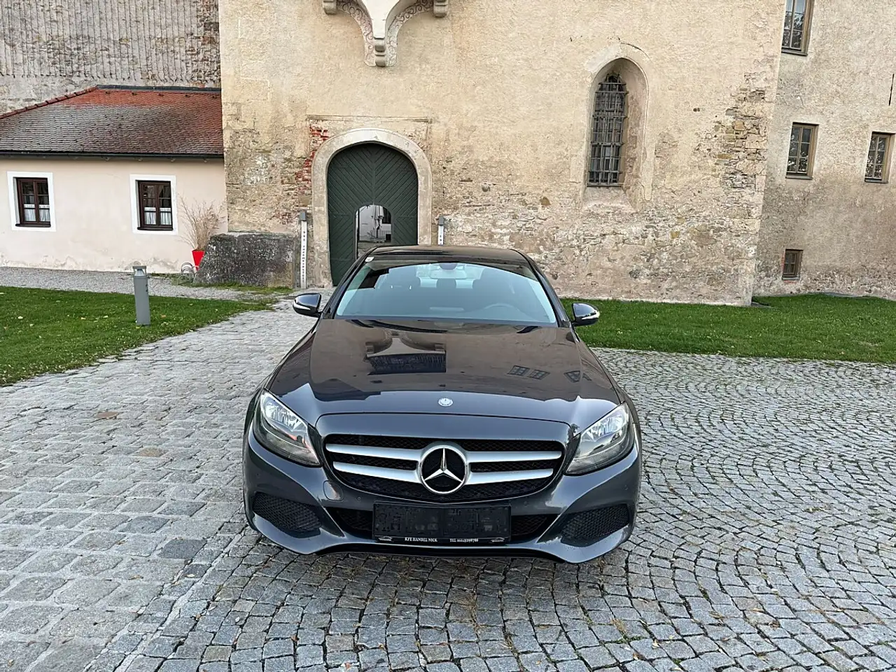 Mercedes-Benz C 180