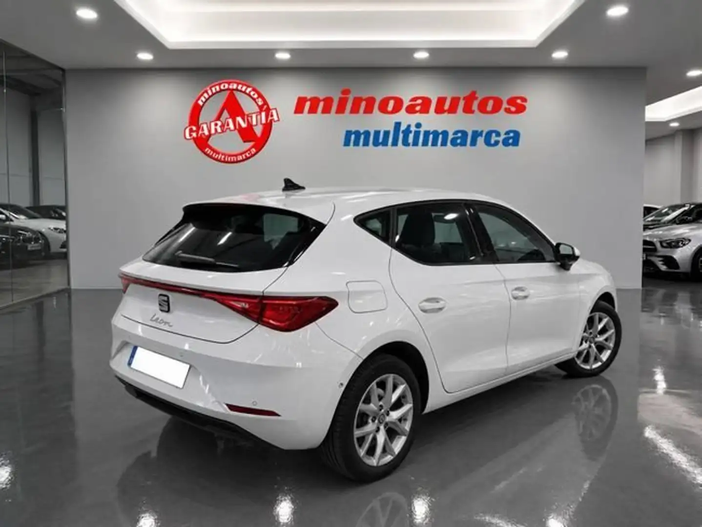 SEAT Leon 2.0 TDI 116 CV STYLE GO Blanco - 2