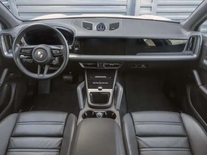 Porsche Cayenne 2023, foto 36