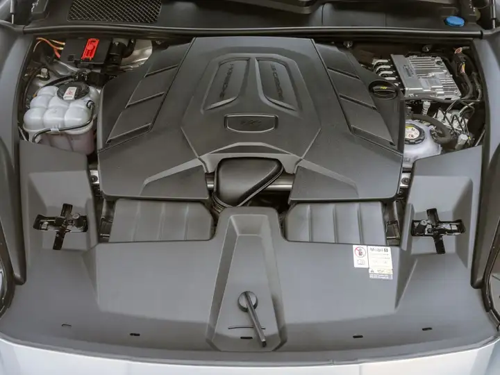 Porsche Cayenne 2023, foto 39