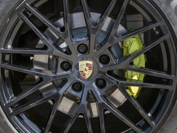Porsche Cayenne 2023, foto 13