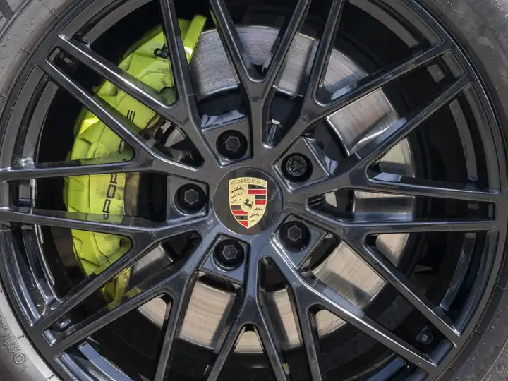Porsche Cayenne 2023, foto 12