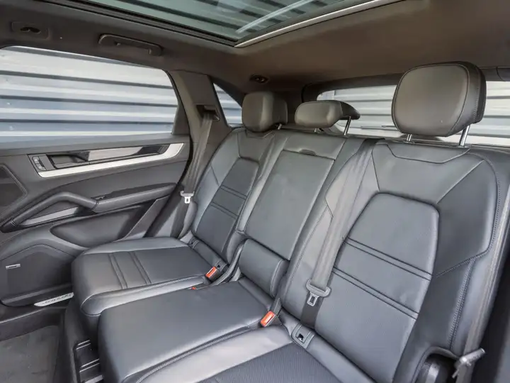 Porsche Cayenne 2023, foto 34