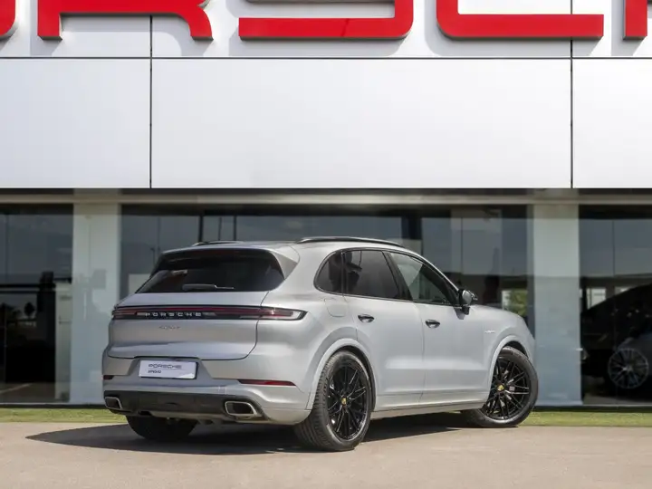 Porsche Cayenne 2023, foto 6
