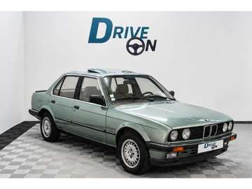 SERIE E30 - 323i - BERLINE