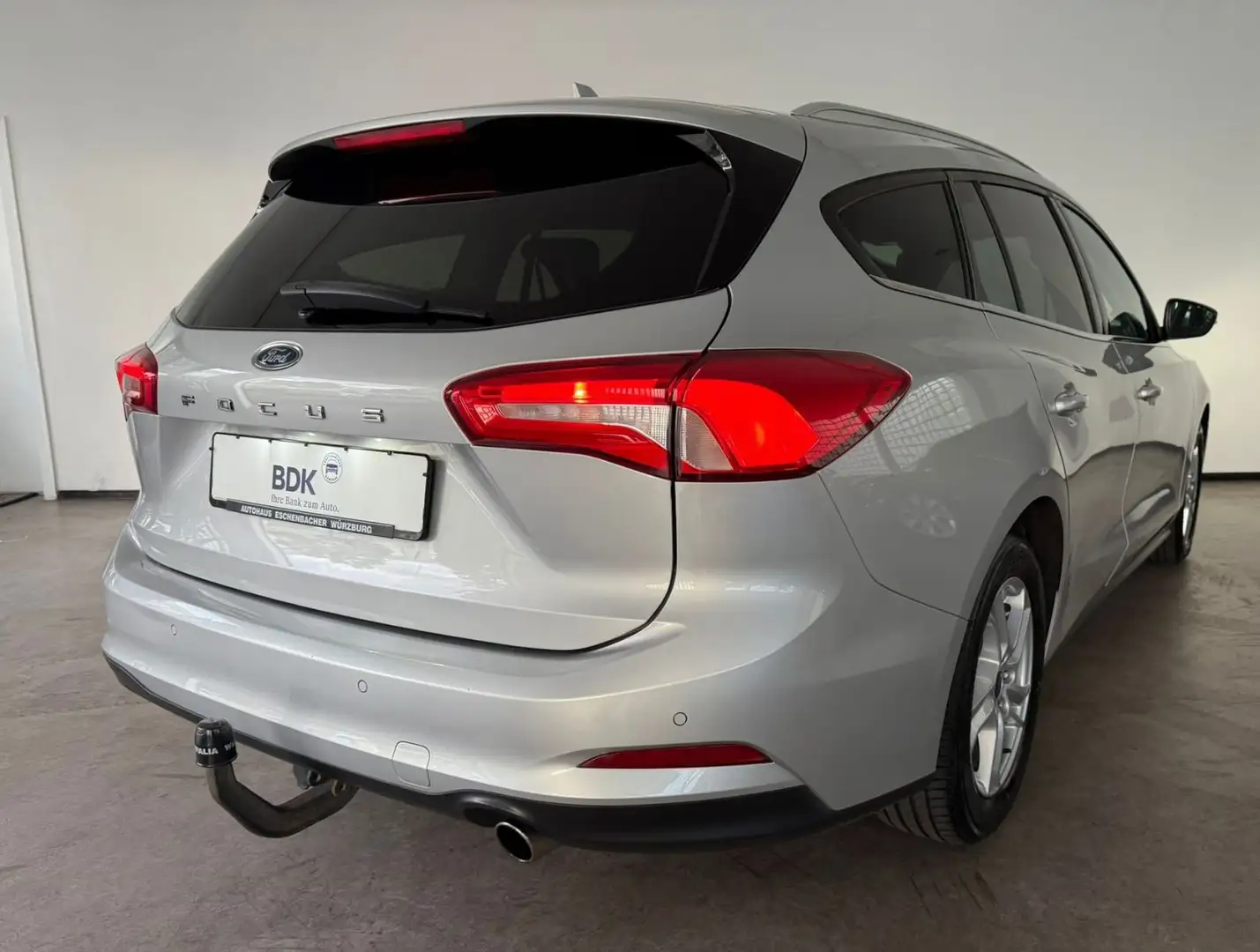Ford Focus Turnier Cool & Connect,AHK,TÜV&SERVICE NEU Silber - 2