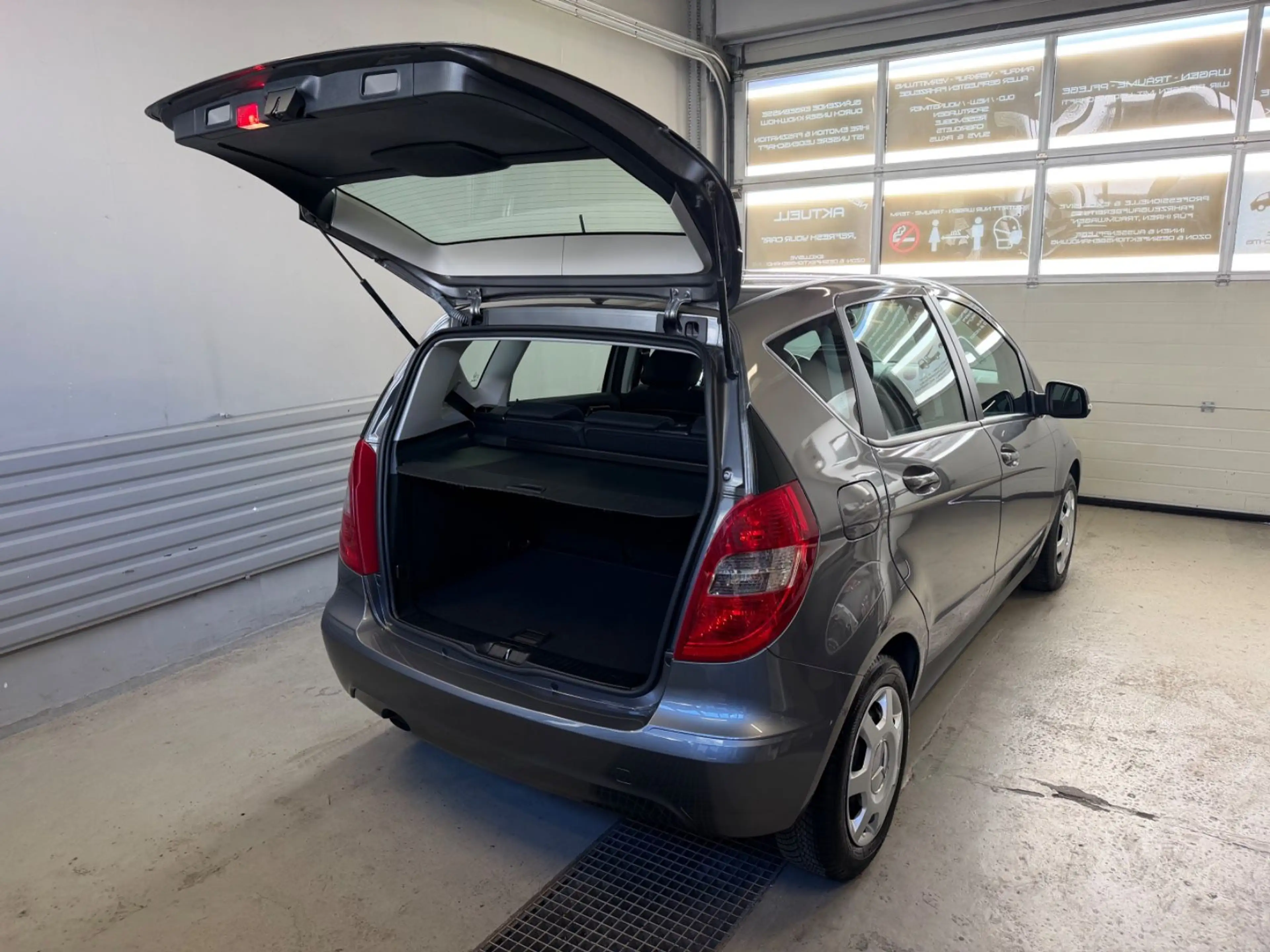 Mercedes-Benz A 180 2.Hd nur 60.TKM Scheckheft DB — photo 14