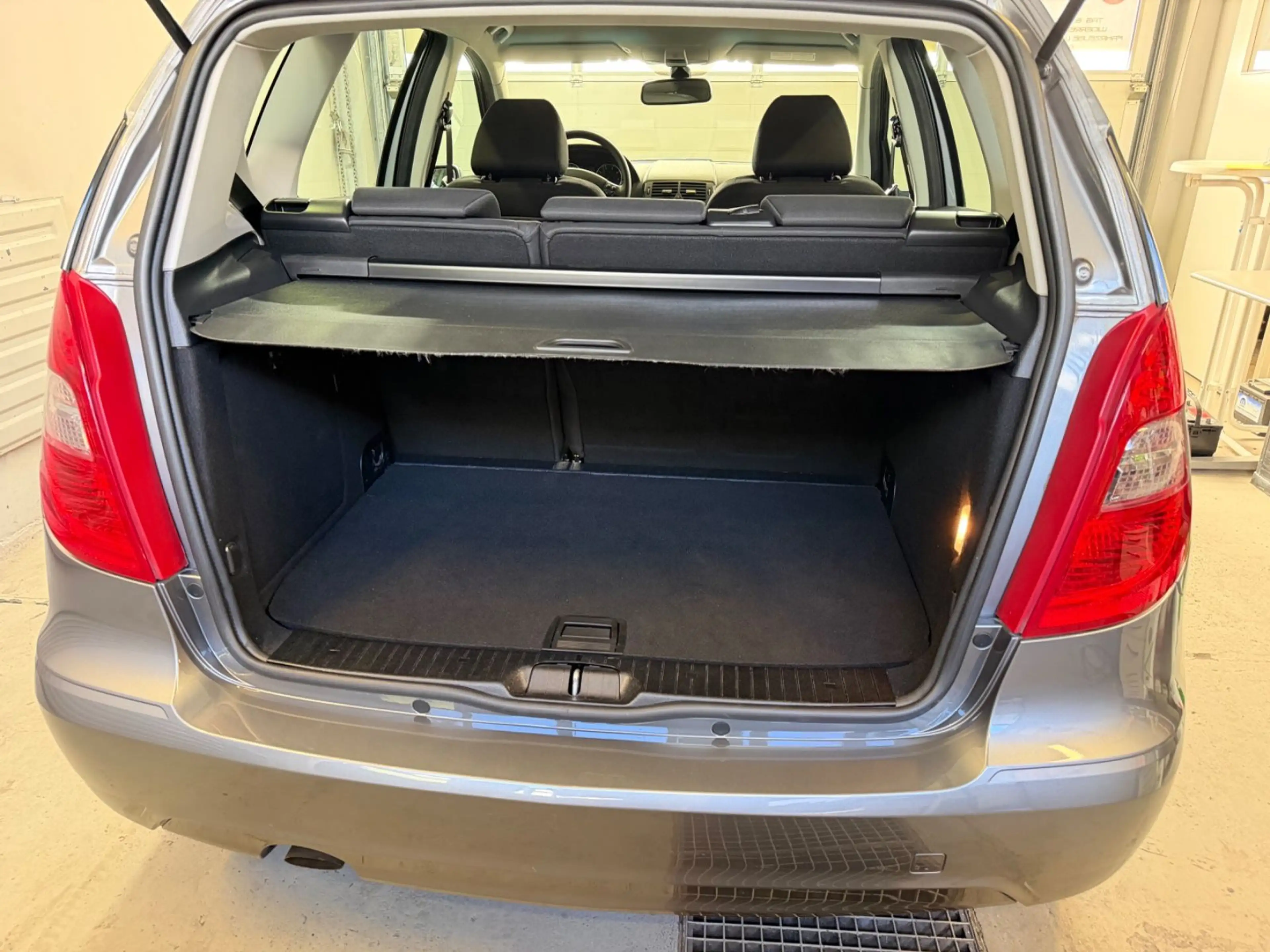Mercedes-Benz A 180 2.Hd nur 60.TKM Scheckheft DB — photo 13