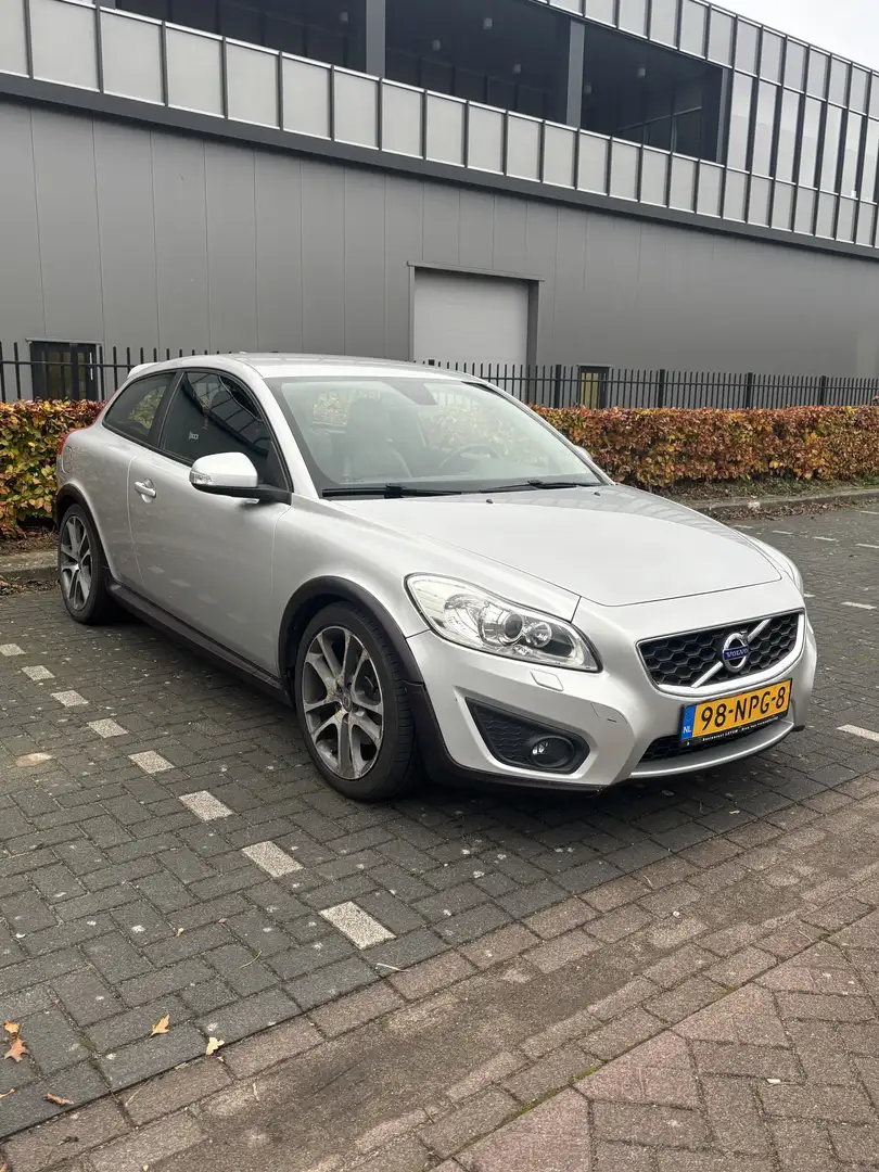 Volvo C30 2.5 T5 Momentum Grijs - 1