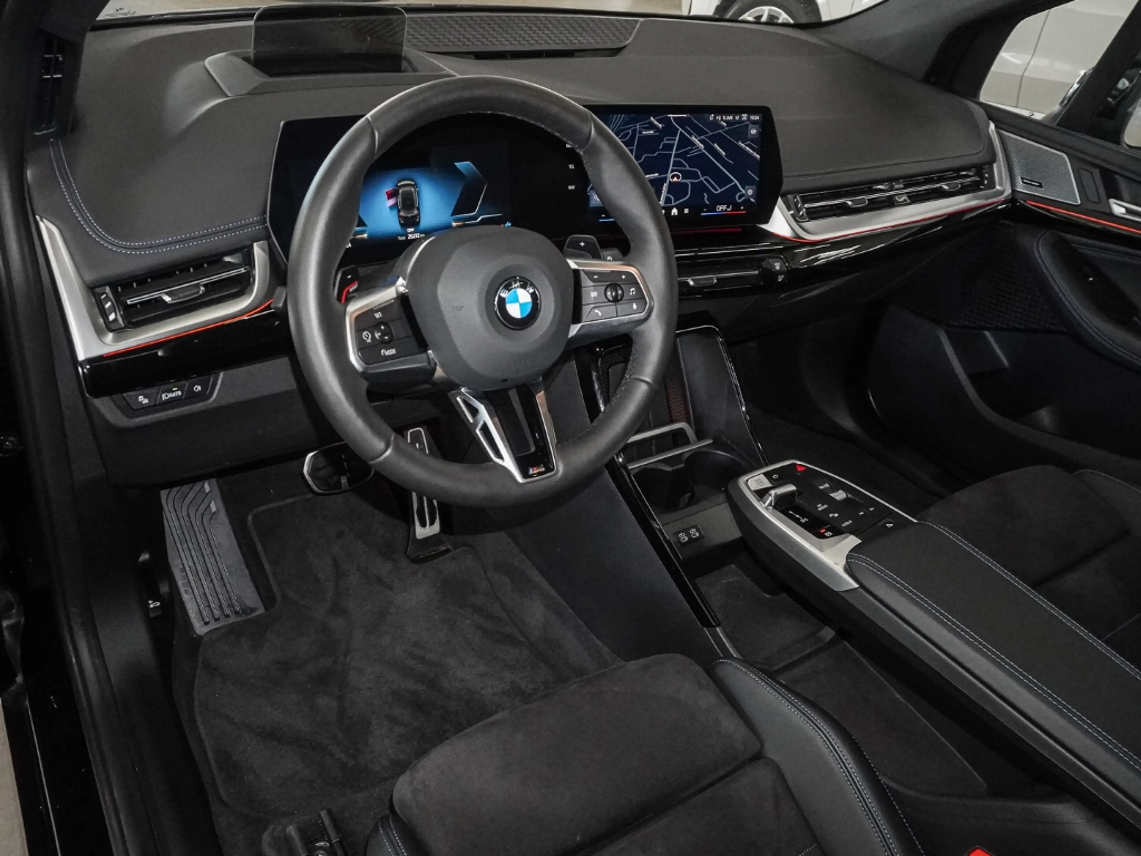 BMW 223 Active Tourer xDrive M SPORT LC PROF HuD PANO AHK — photo 10
