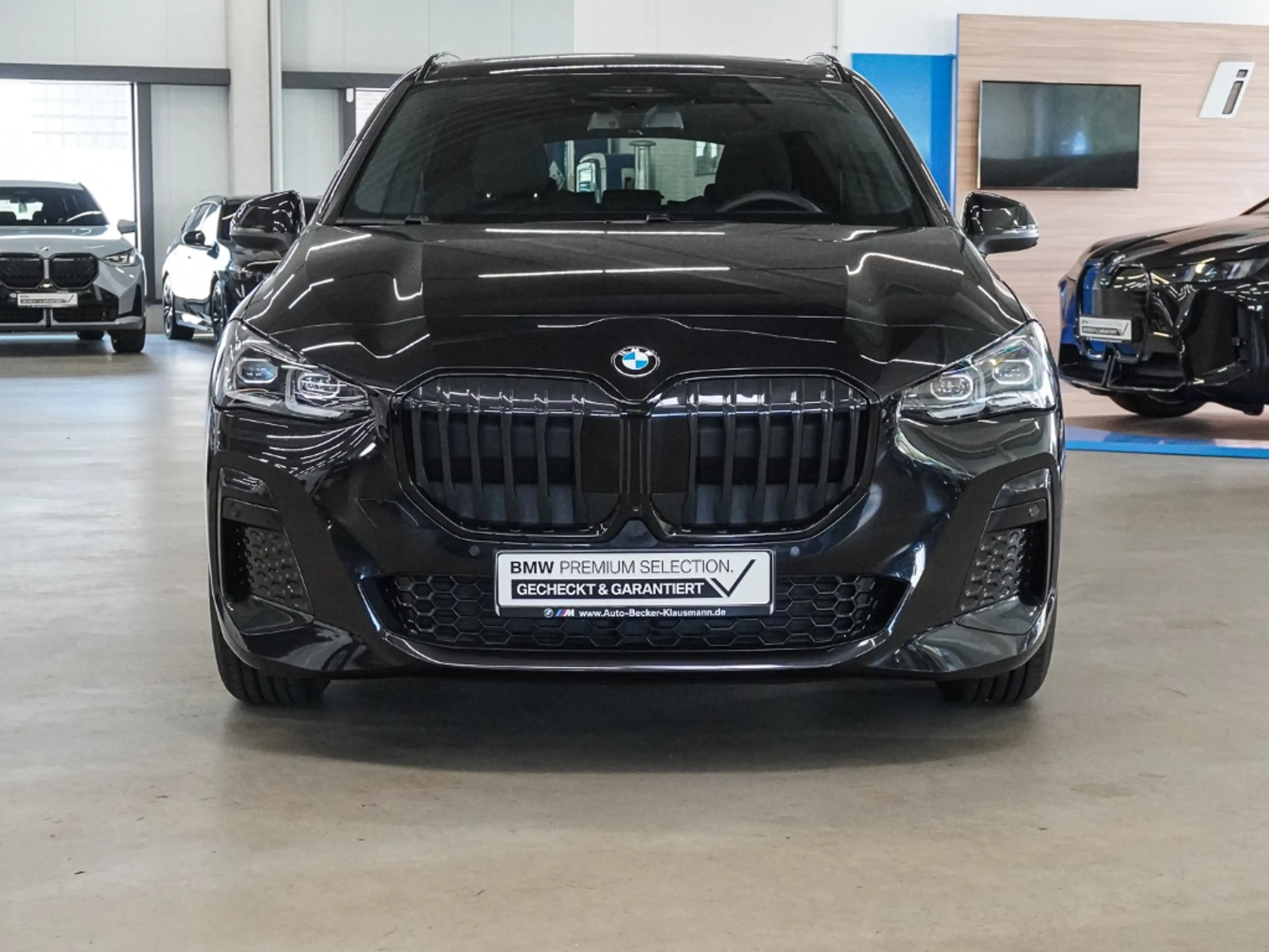 BMW 223 Active Tourer xDrive M SPORT LC PROF HuD PANO AHK — photo 3