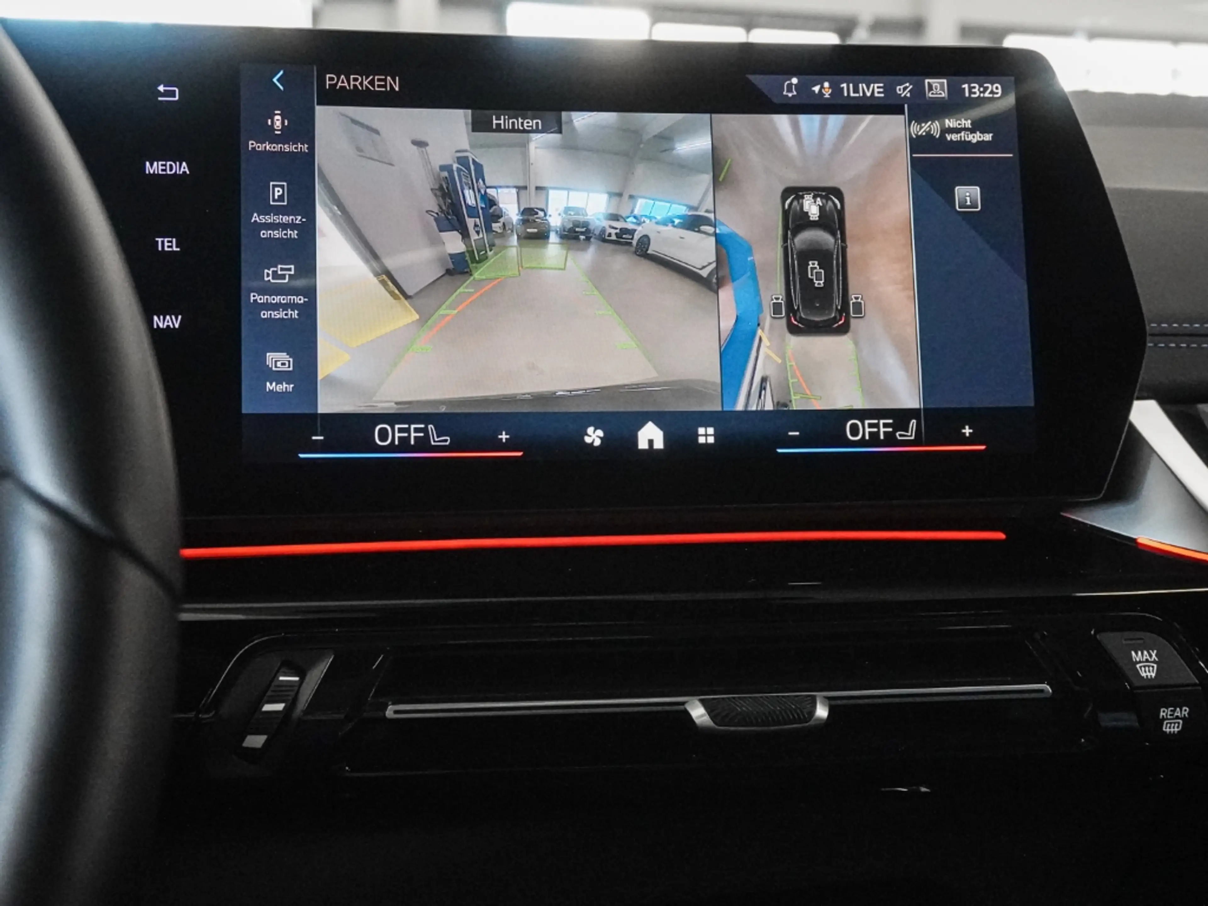 BMW 223 Active Tourer xDrive M SPORT LC PROF HuD PANO AHK — photo 14