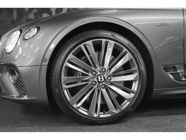 Bentley Continental GT view 13