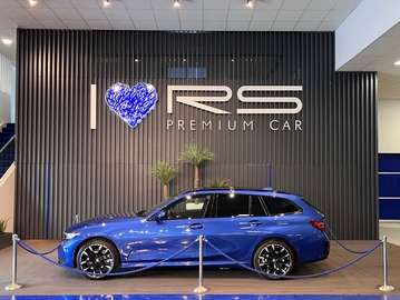 330e xDrive Touring