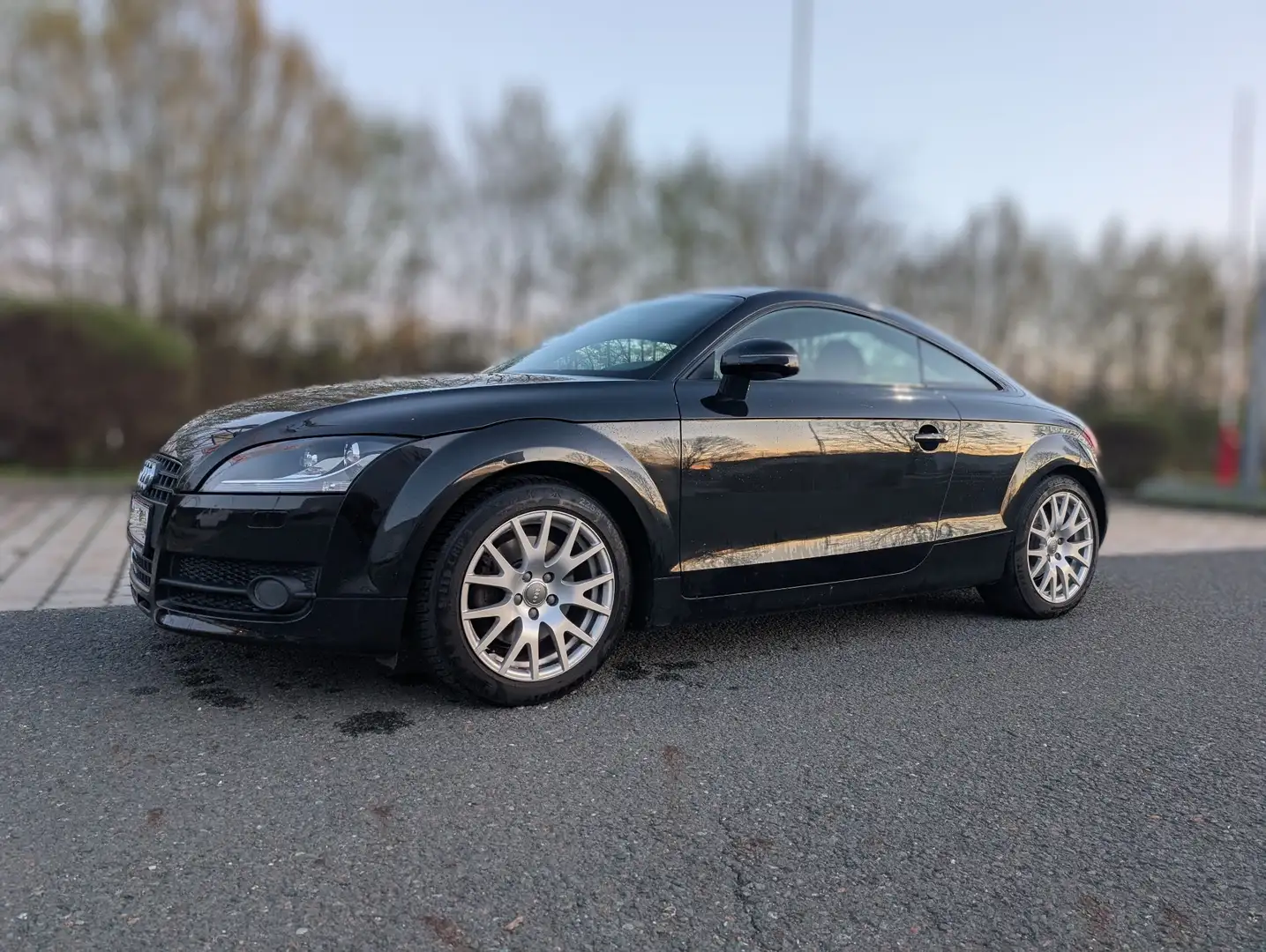 Audi TT Coupé 1,8 T FSI Schwarz - 2
