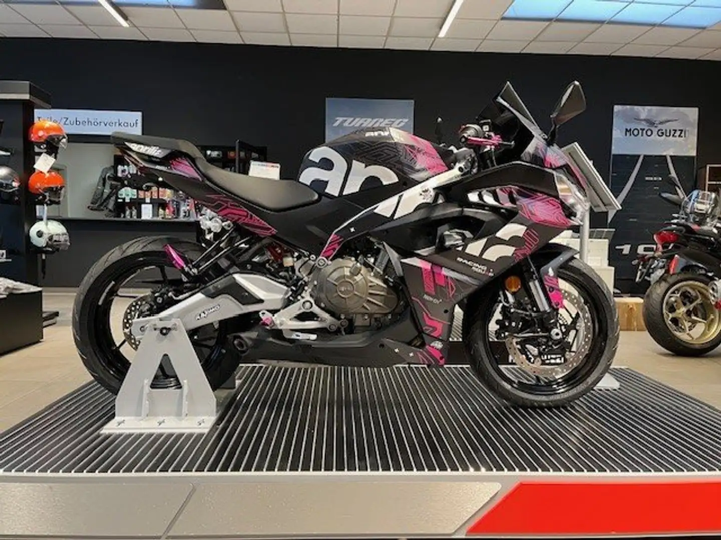 Aprilia RS 457 Pink Riot Einzelstück Negro - 2