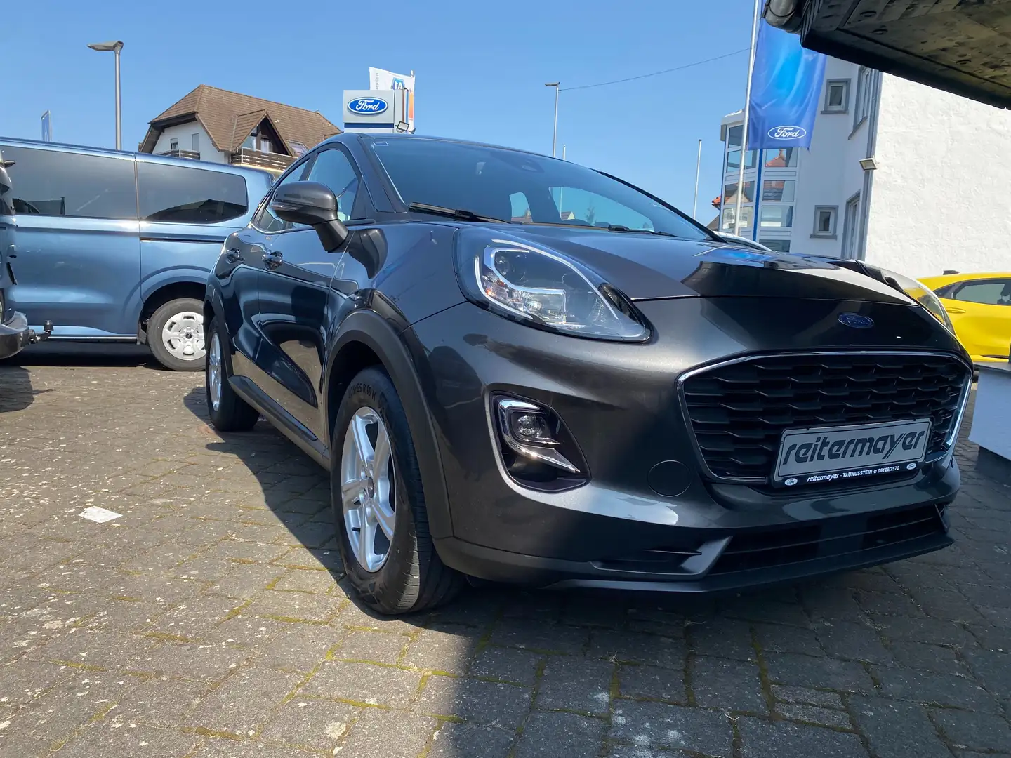 Ford Puma Cool & Connect Grau - 1