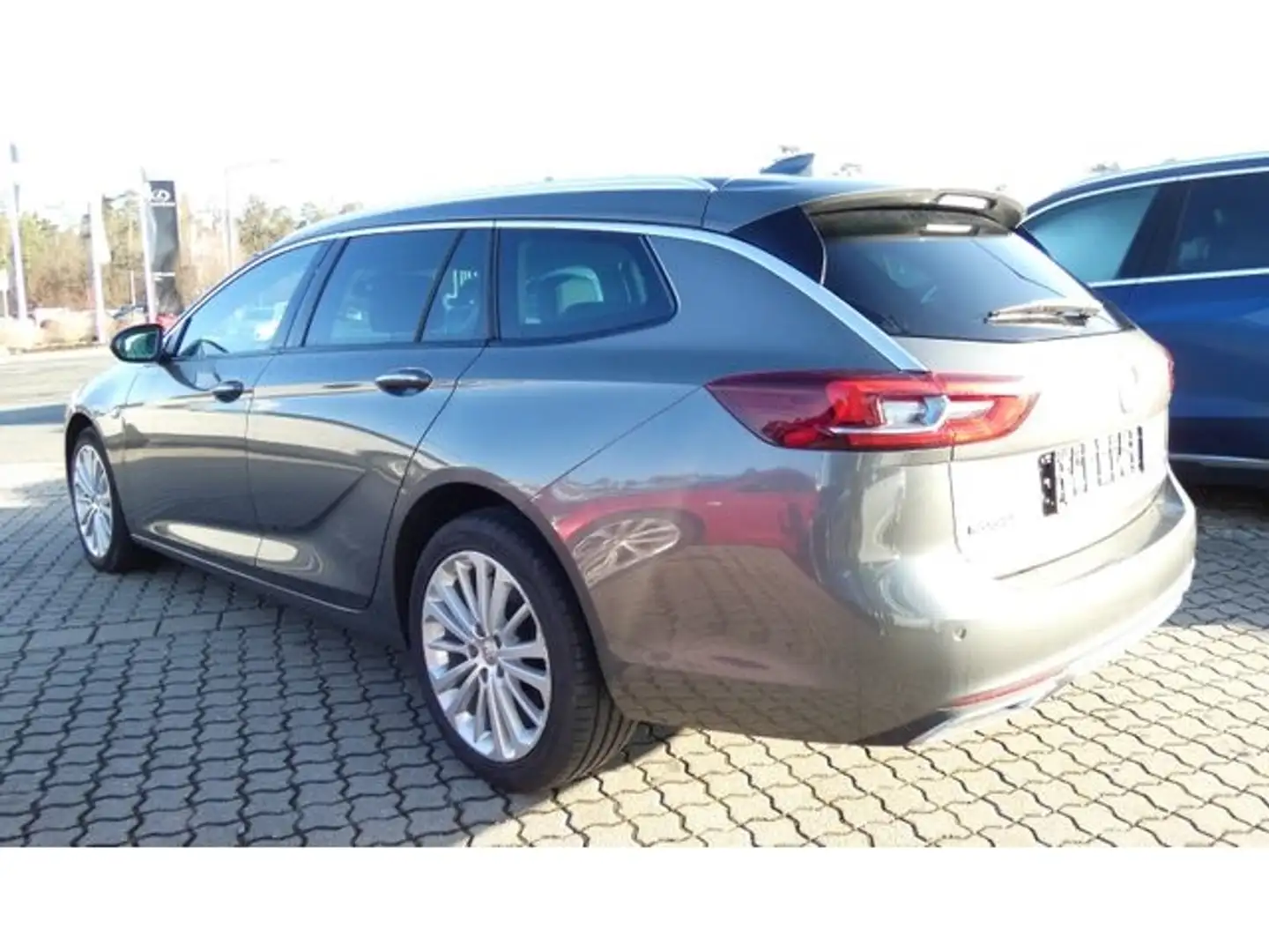 Opel Insignia 2.0 CDTI ST Innovation 4x4 Navi PDC LED Grau - 2