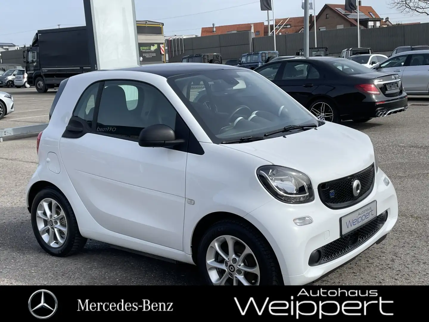 smart forTwo fortwo electric drive NAVI PANO 22 kW BOARDLADER Weiß - 2