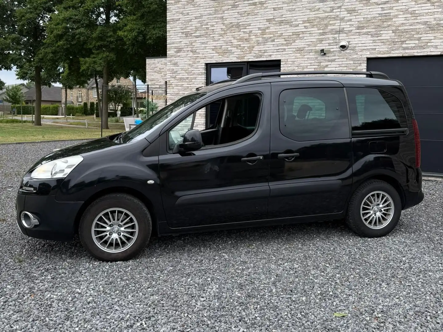 Peugeot Partner Tepee Zwart - 1