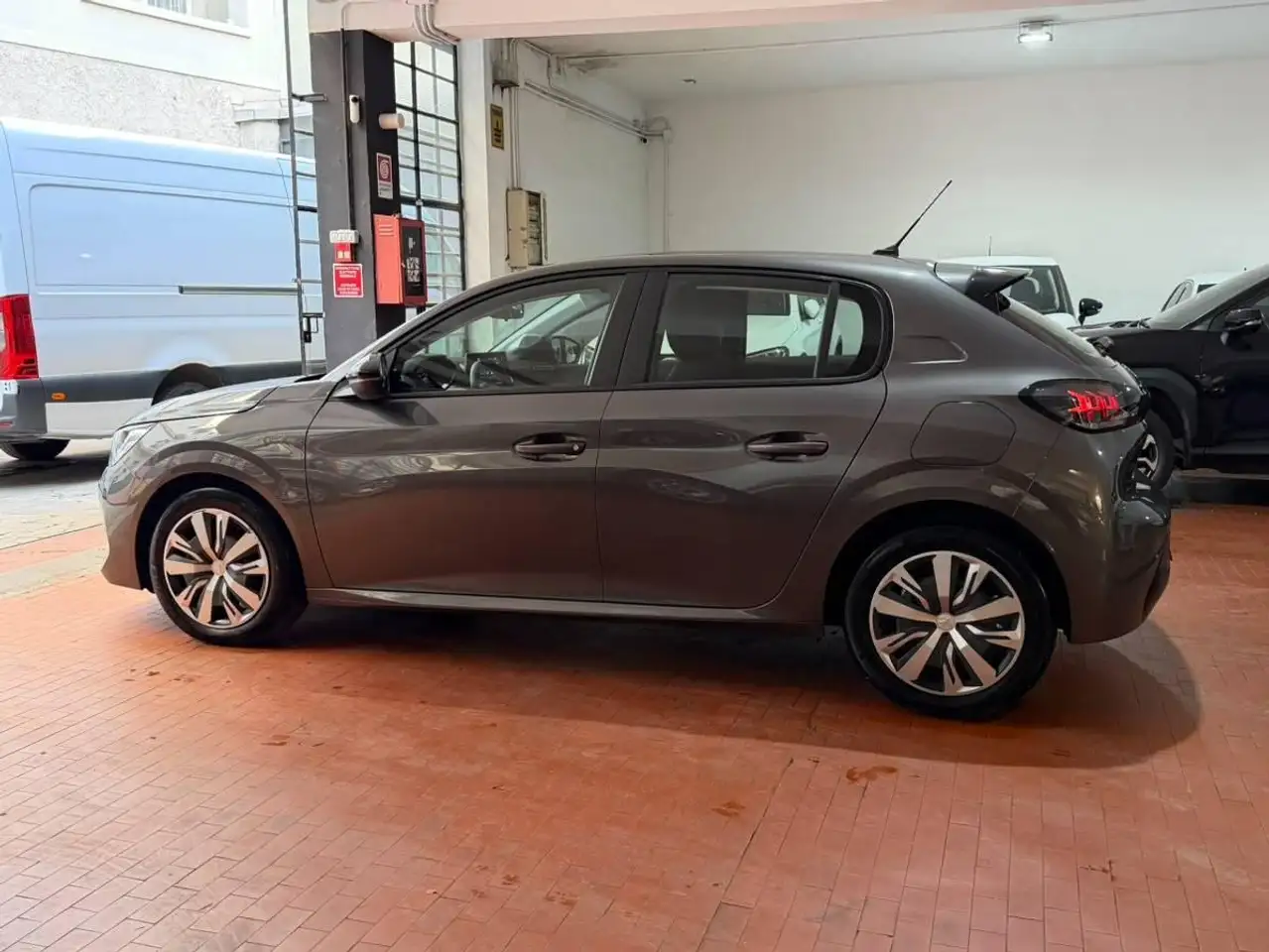 Peugeot 208 1.2 puretech Active *PREZZO REALE NO VINCOLI*, миниатюра 9