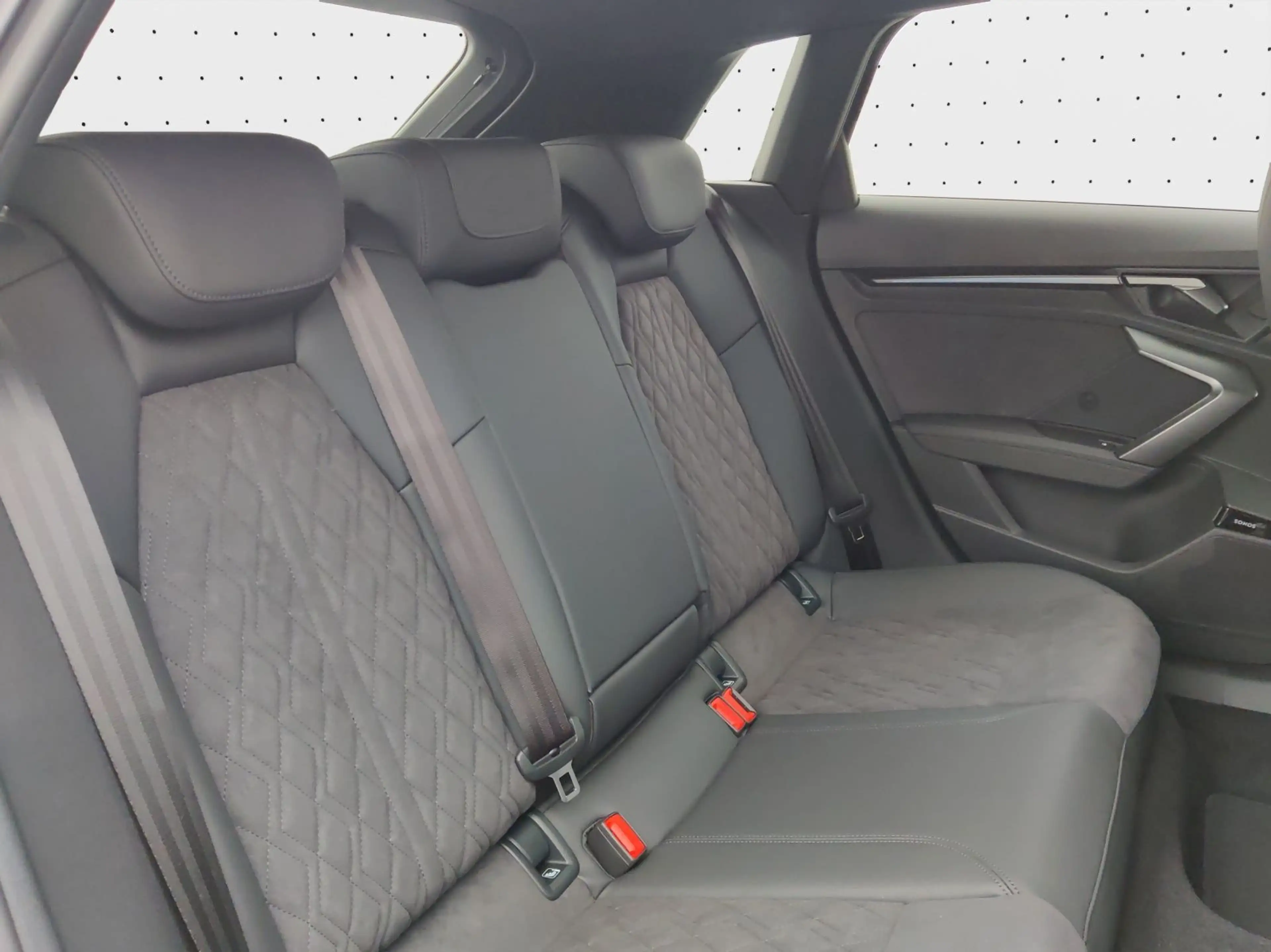 Audi RS3 RSAbgas*HuD*Goodwood*280kmh — photo 15