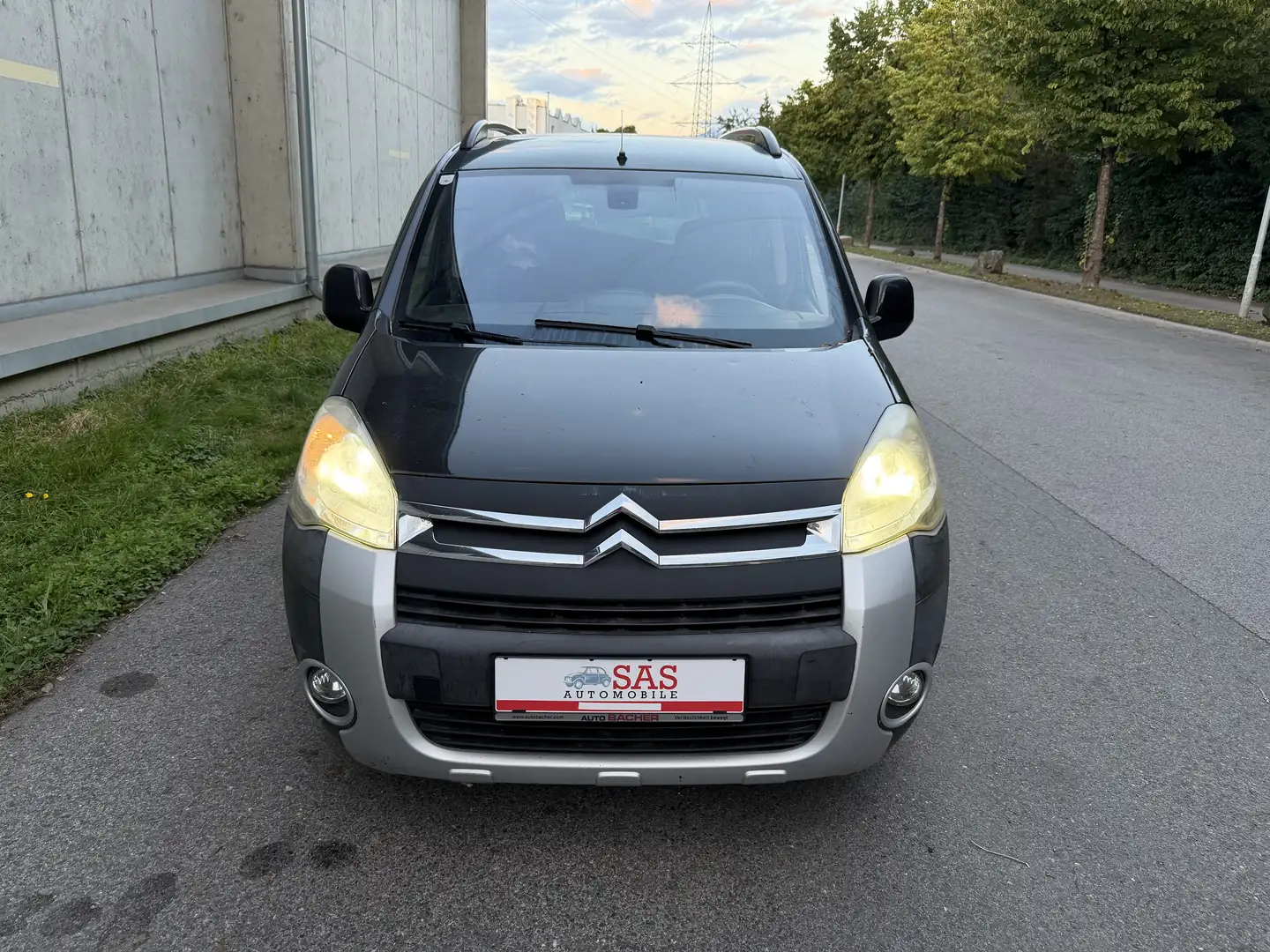 Citroen Berlingo 1,6 HDi 110 XTR FAP /EXPORT !!!/ Schwarz - 2