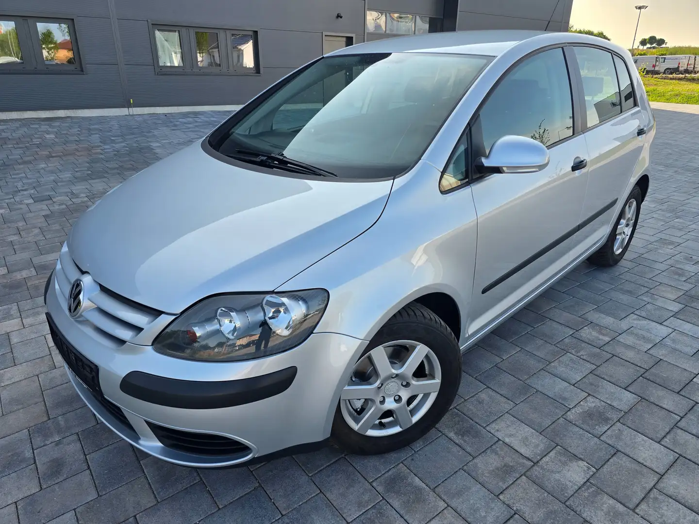 Volkswagen Golf Plus Trendline Grau - 1