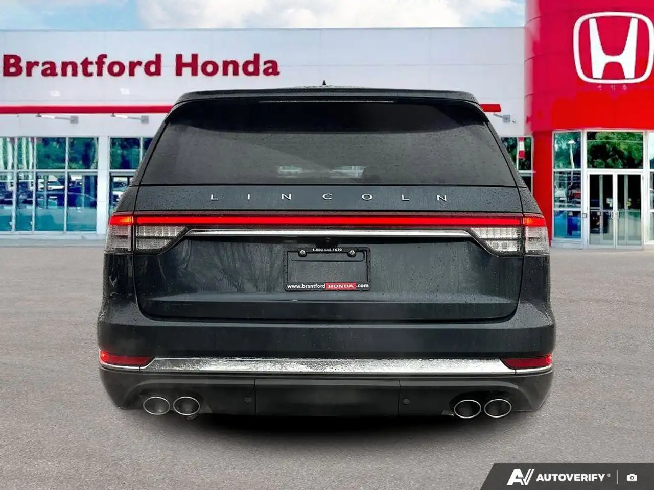 Lincoln Aviator снимка Lincoln Aviator