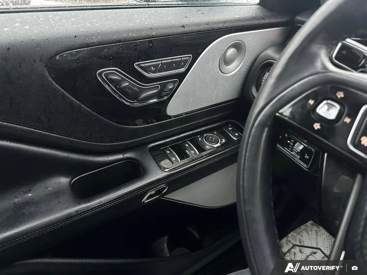Lincoln Aviator снимка Lincoln Aviator
