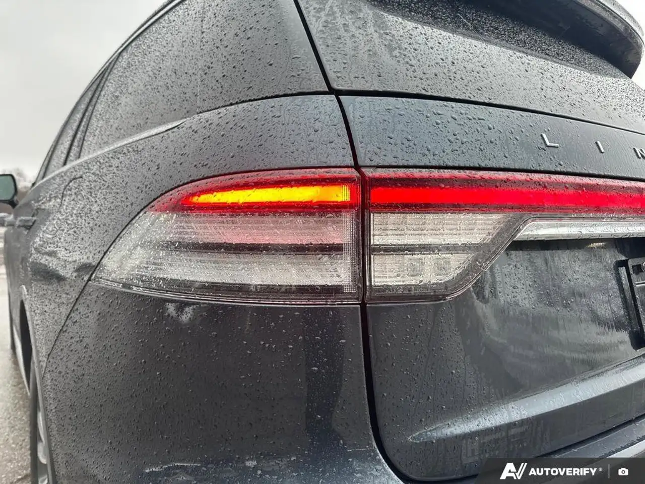 Lincoln Aviator снимка Lincoln Aviator