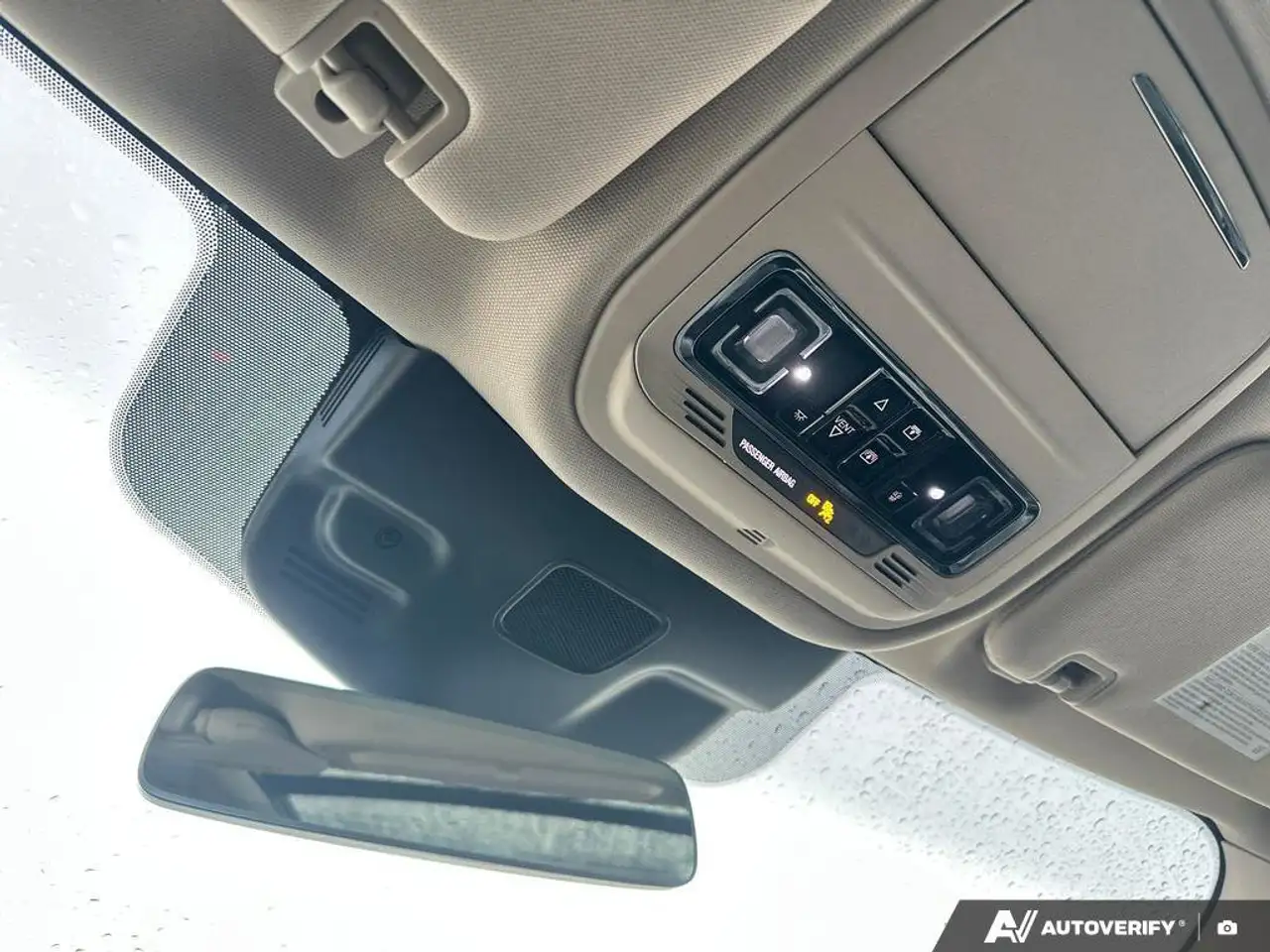 Lincoln Aviator снимка Lincoln Aviator