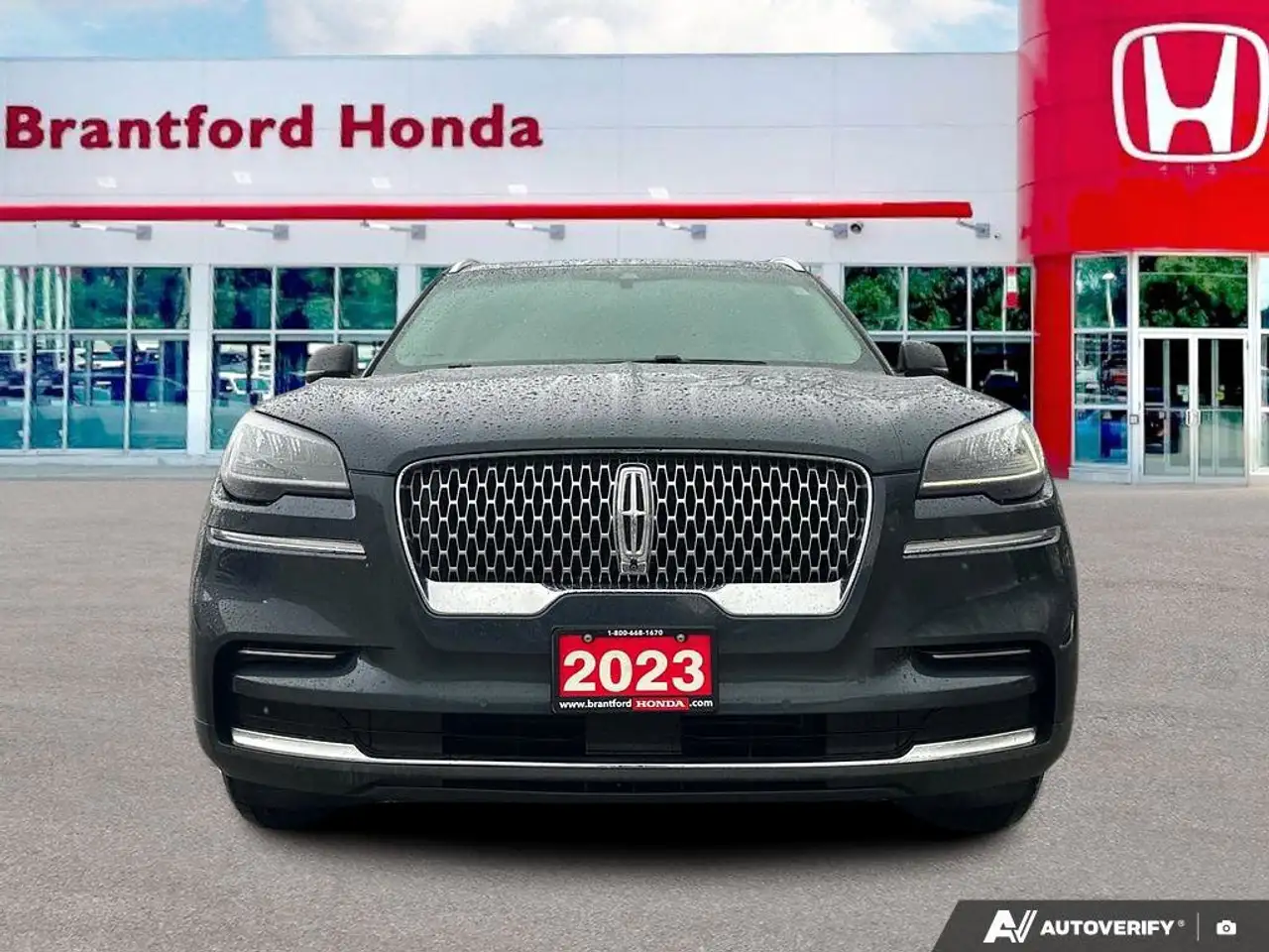 Lincoln Aviator снимка Lincoln Aviator