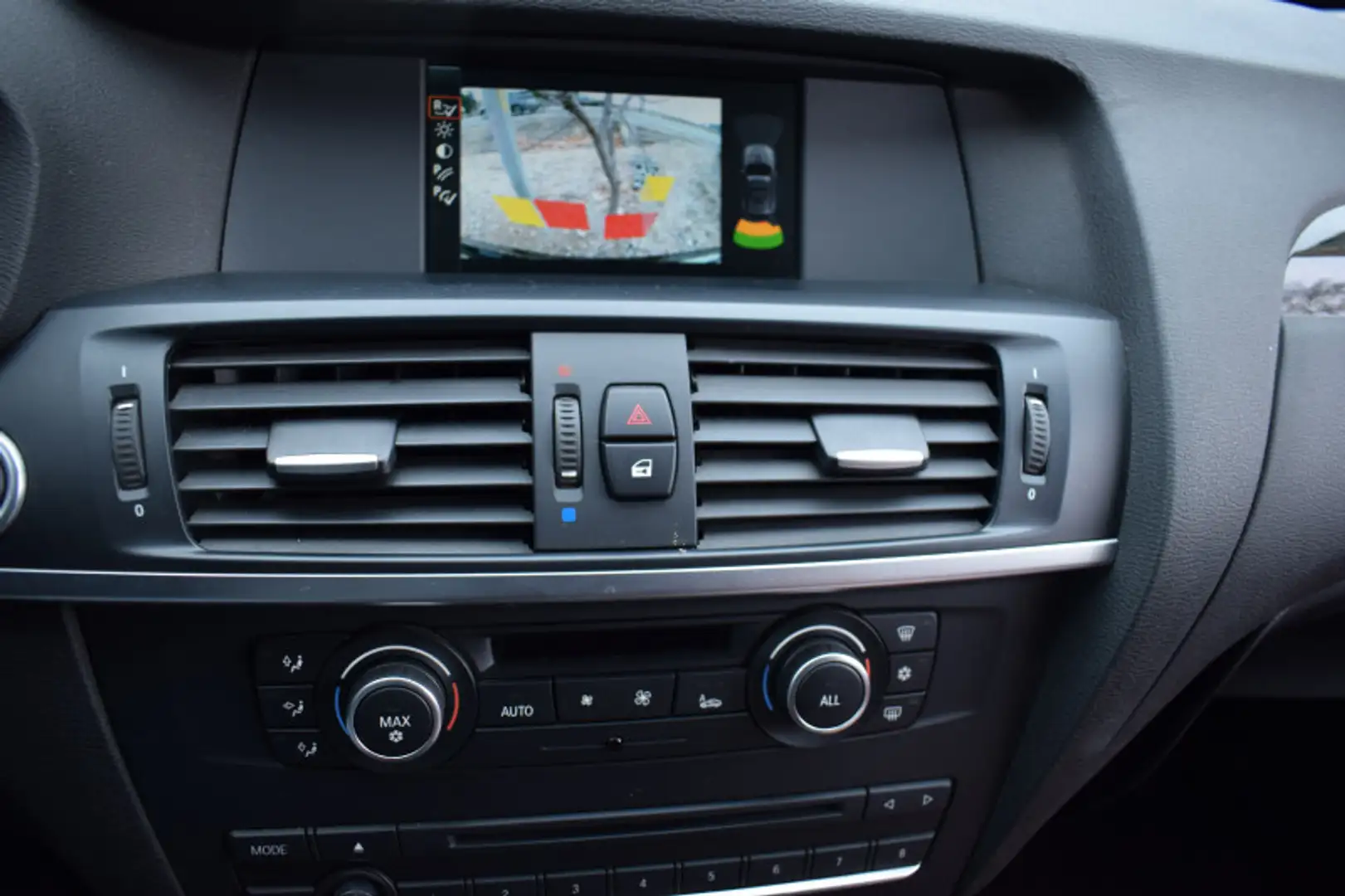 BMW X3 (F25) XDRIVE20DA 184CH LUXE Noir - 2