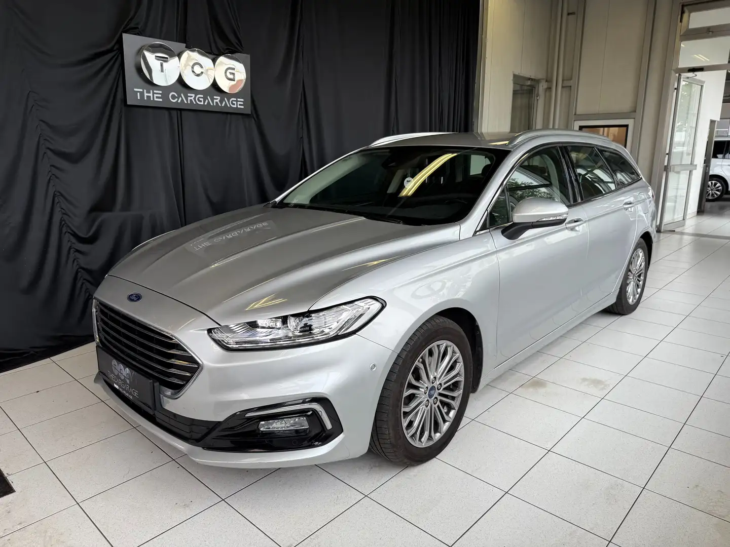 Ford Mondeo Titanium Zilver - 1