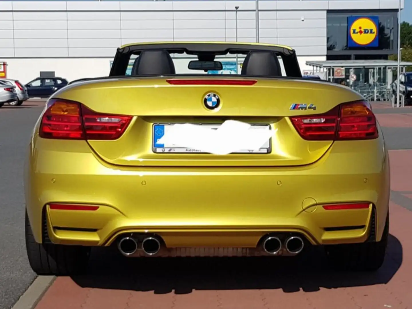 BMW M4 M4 Cabrio DKG Gelb - 2