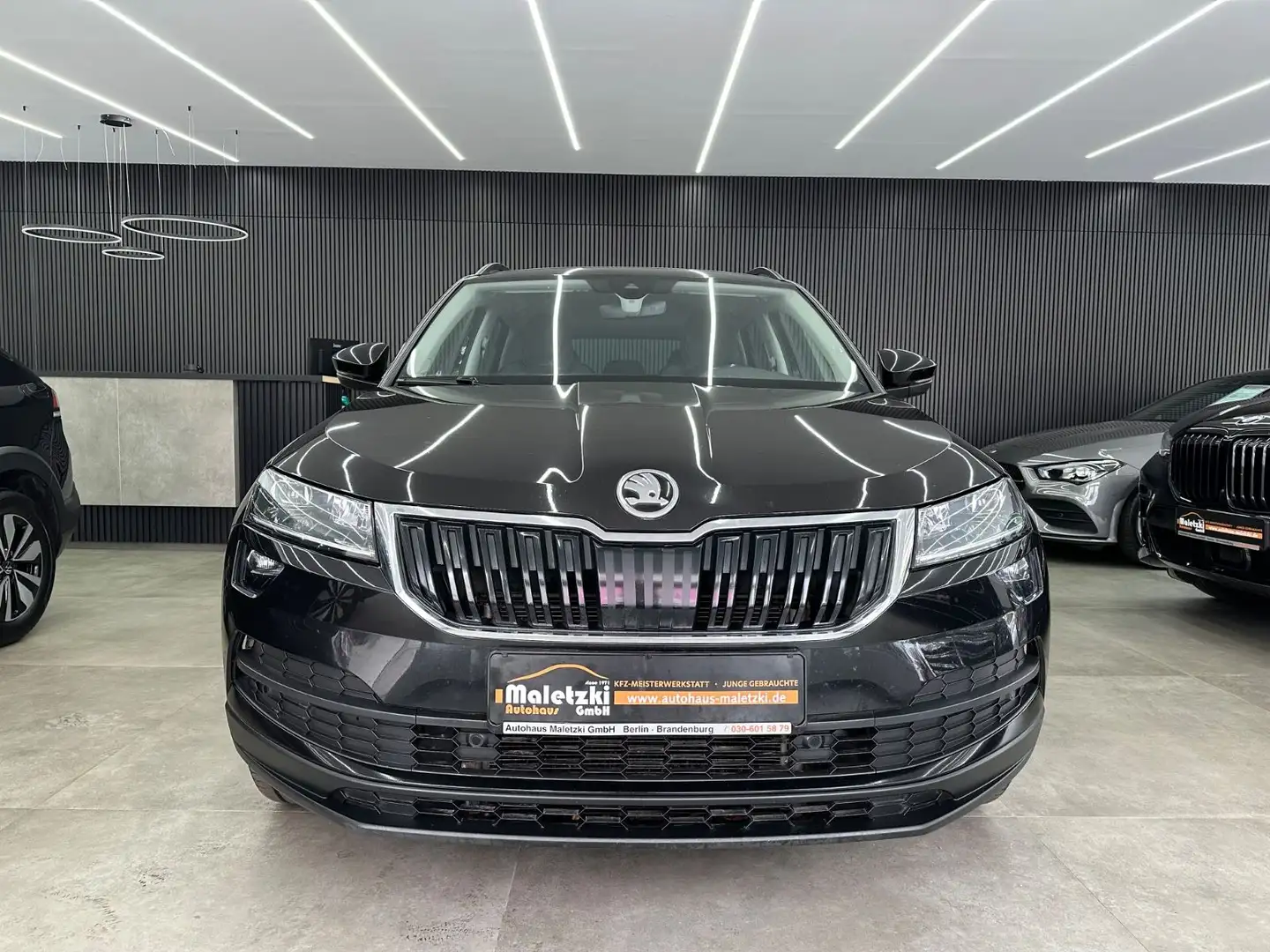 Skoda Karoq 2.0 TDI Style 4x4*Keyless*ACC*CantonSound* Schwarz - 2