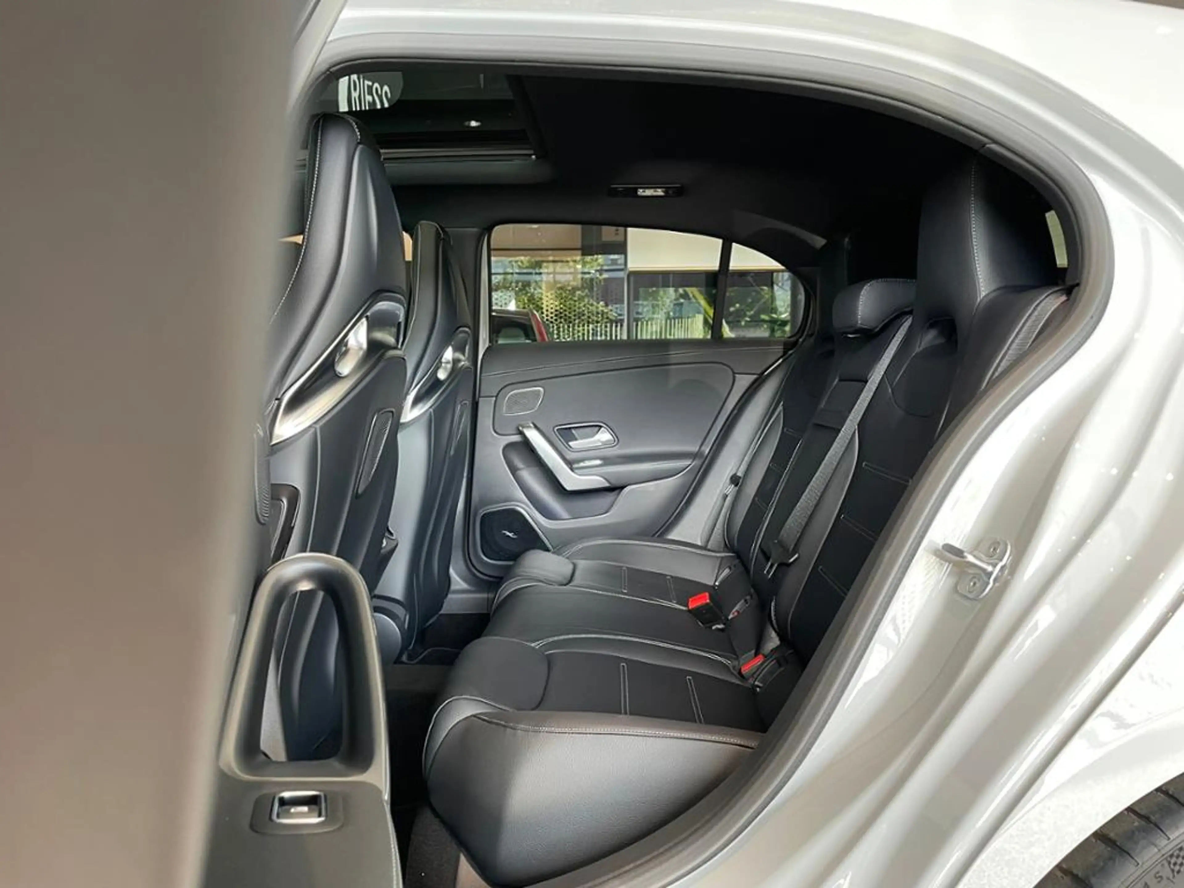 Mercedes-Benz A 45 AMG A 45 S AMG PANO+DRIVE PCKG+PERF SITZE+HUD+BURM+ — photo 5