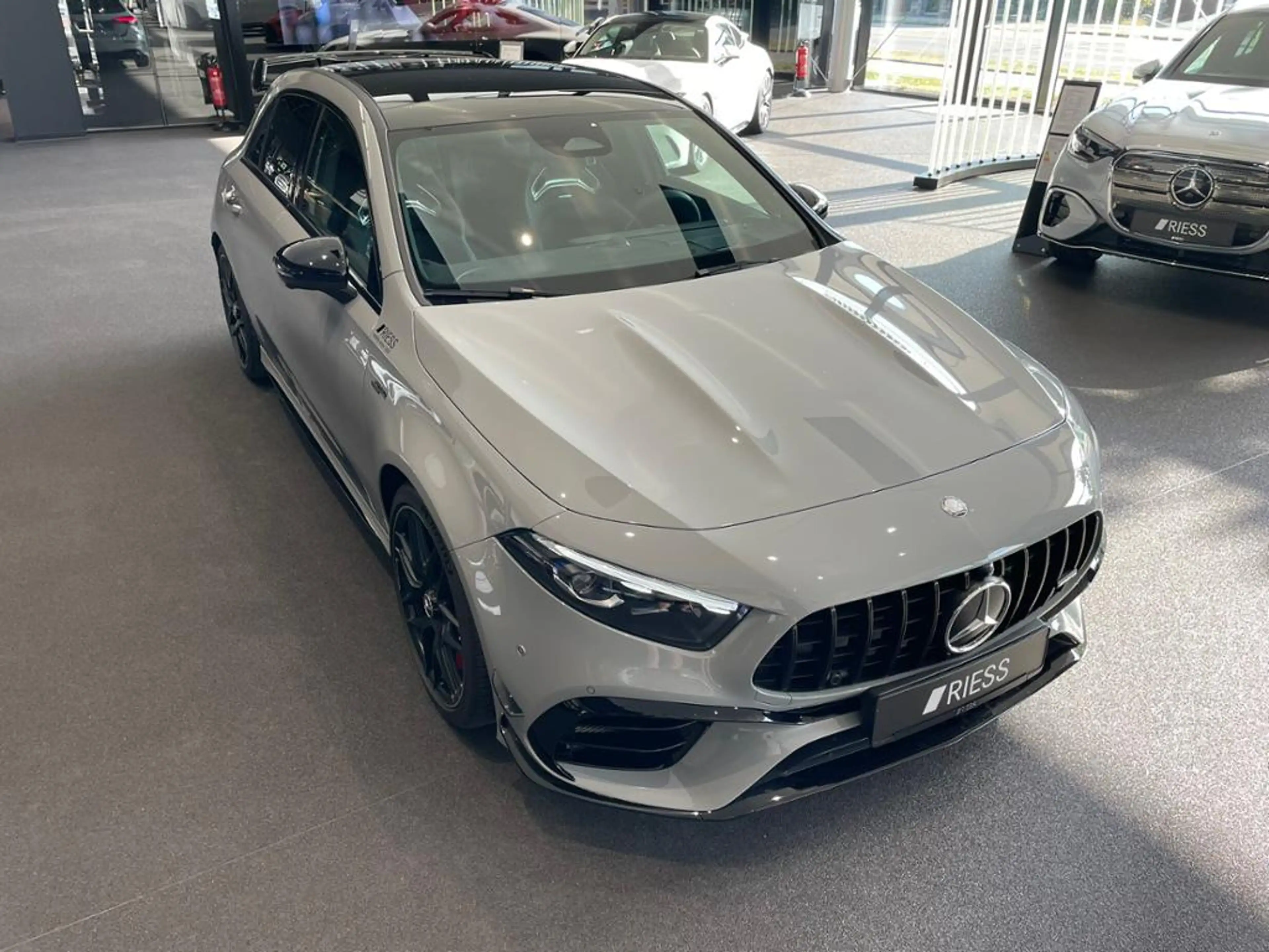 Mercedes-Benz A 45 AMG A 45 S AMG PANO+DRIVE PCKG+PERF SITZE+HUD+BURM+ — photo 9