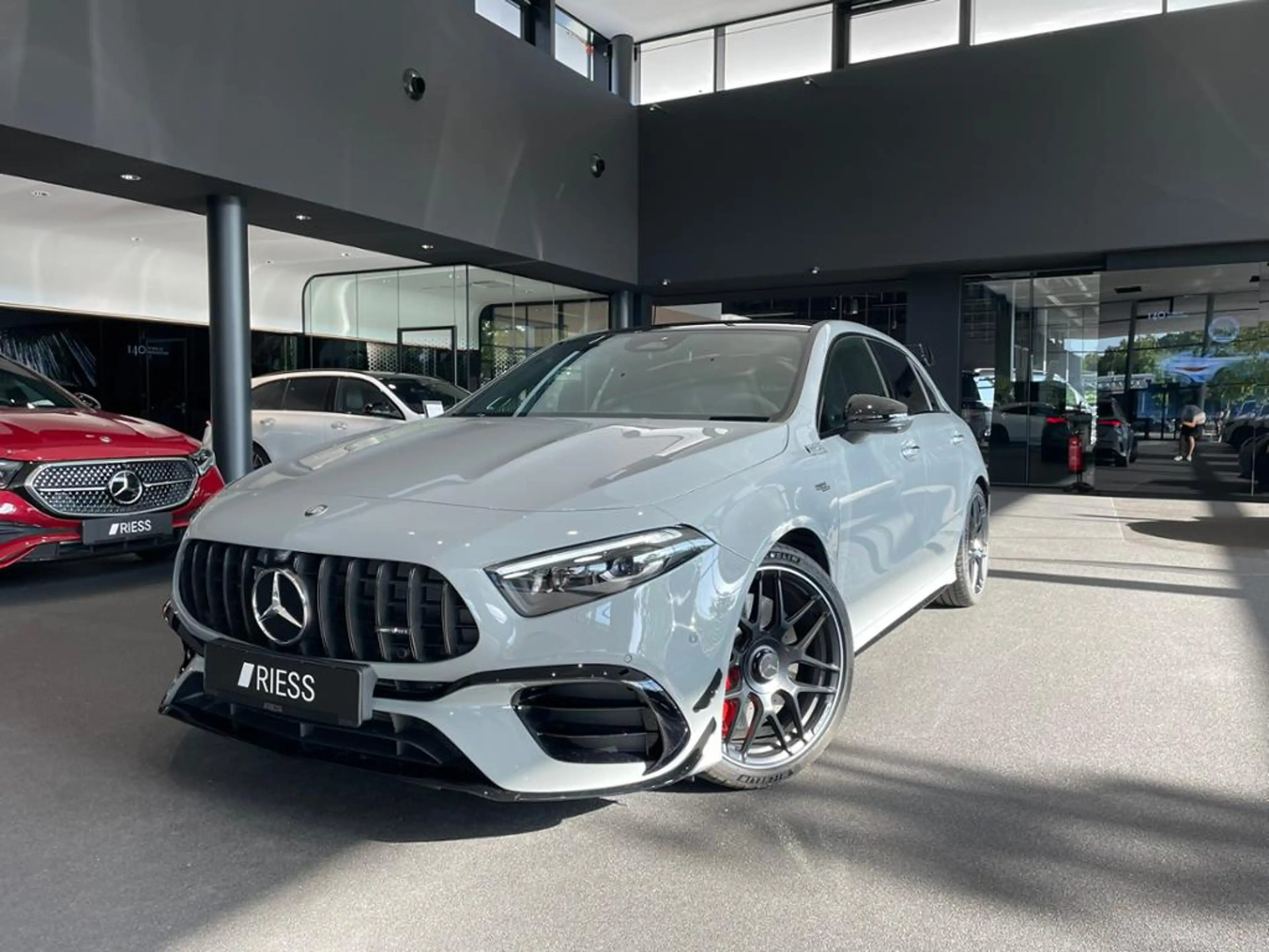 Mercedes-Benz A 45 AMG A 45 S AMG PANO+DRIVE PCKG+PERF SITZE+HUD+BURM+ — photo 2