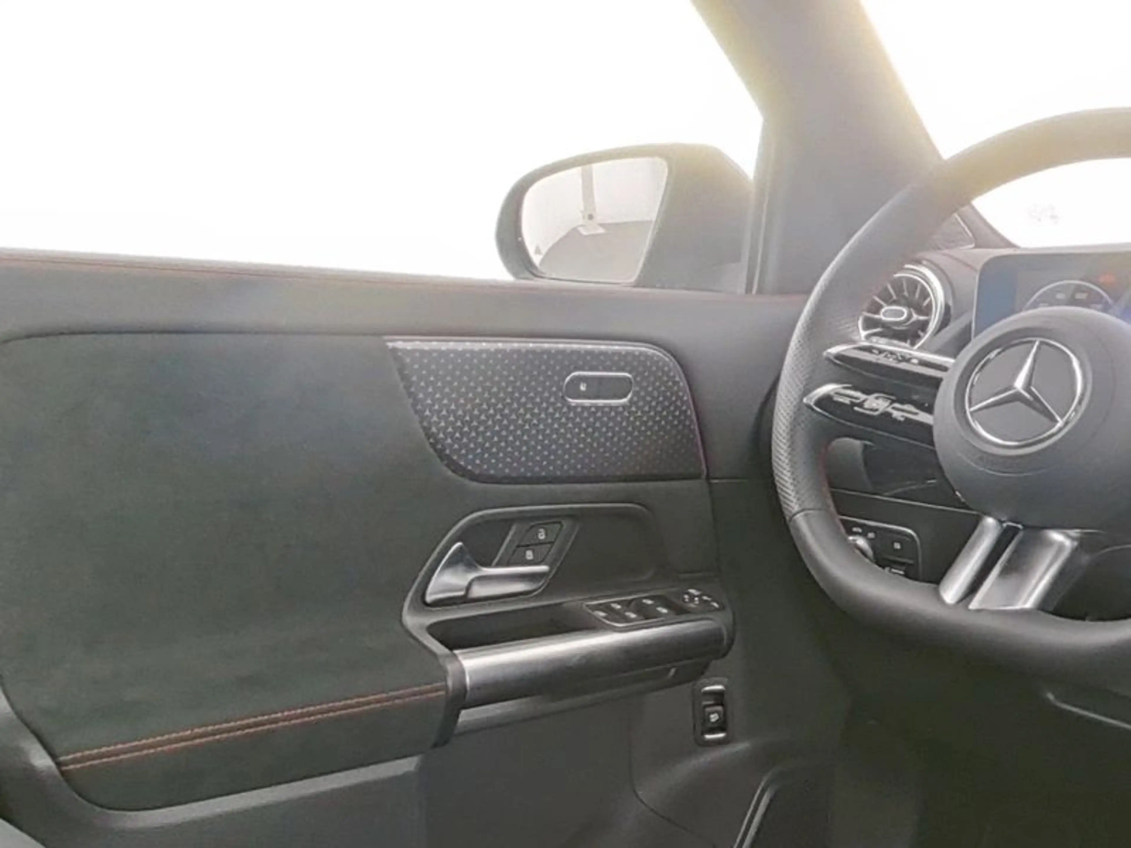 Mercedes-Benz EQA 250 + AMG KAMERA SPUR STANDH PDC SHZ — photo 10