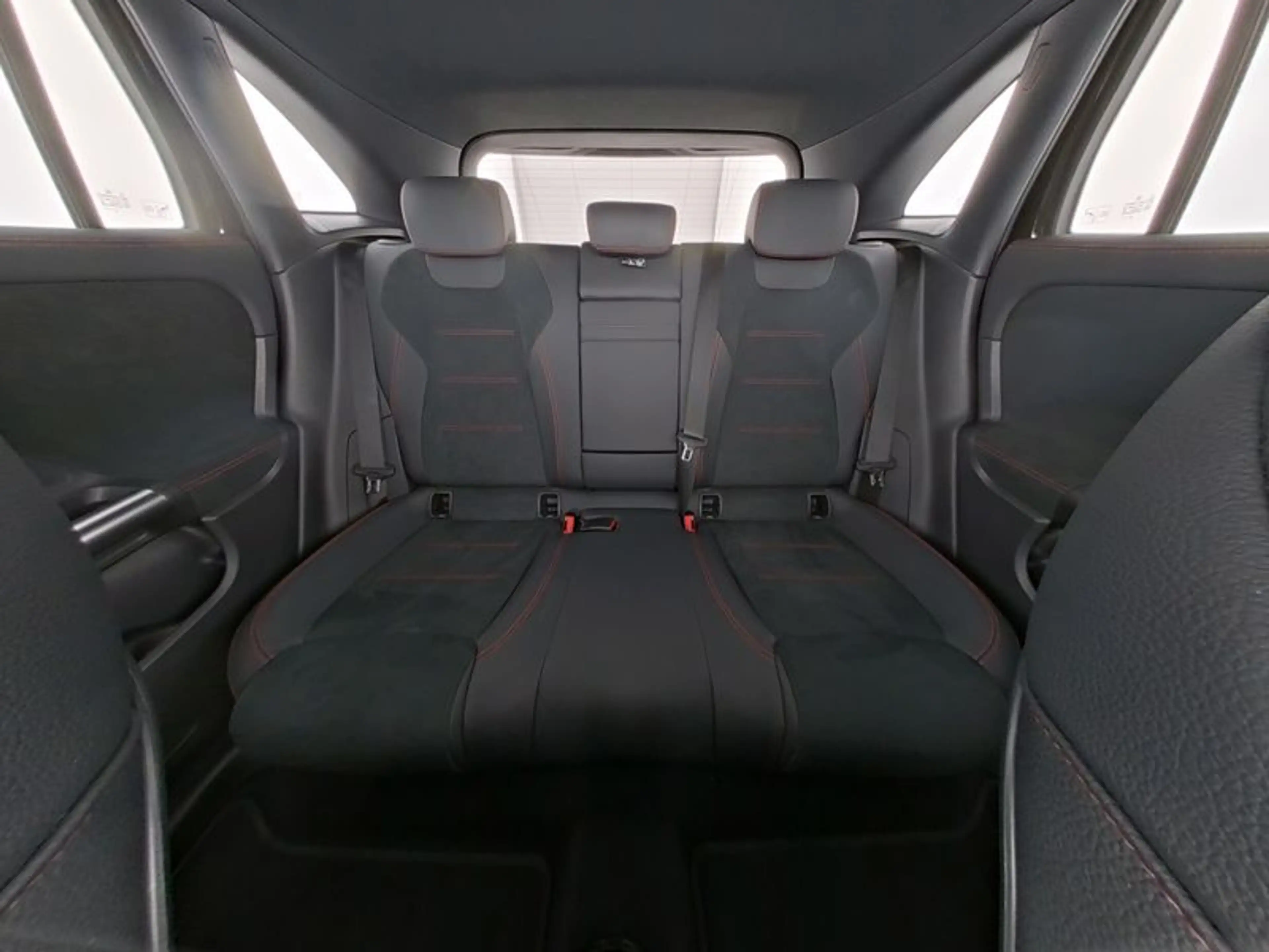 Mercedes-Benz EQA 250 + AMG KAMERA SPUR STANDH PDC SHZ — photo 9