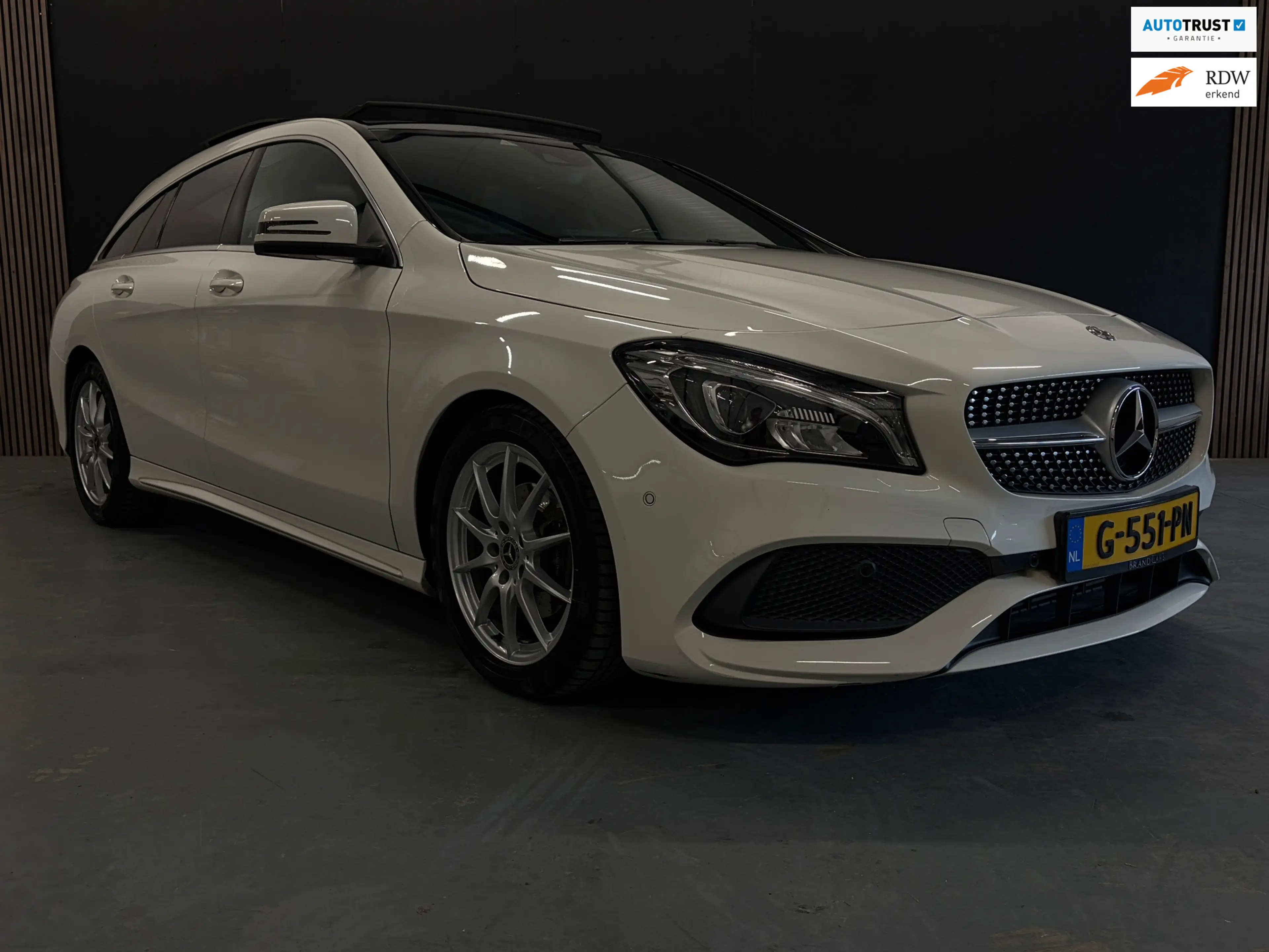 Mercedes-Benz CLA 200 Shooting Brake Ambition Pano Amg Stoelverwarming