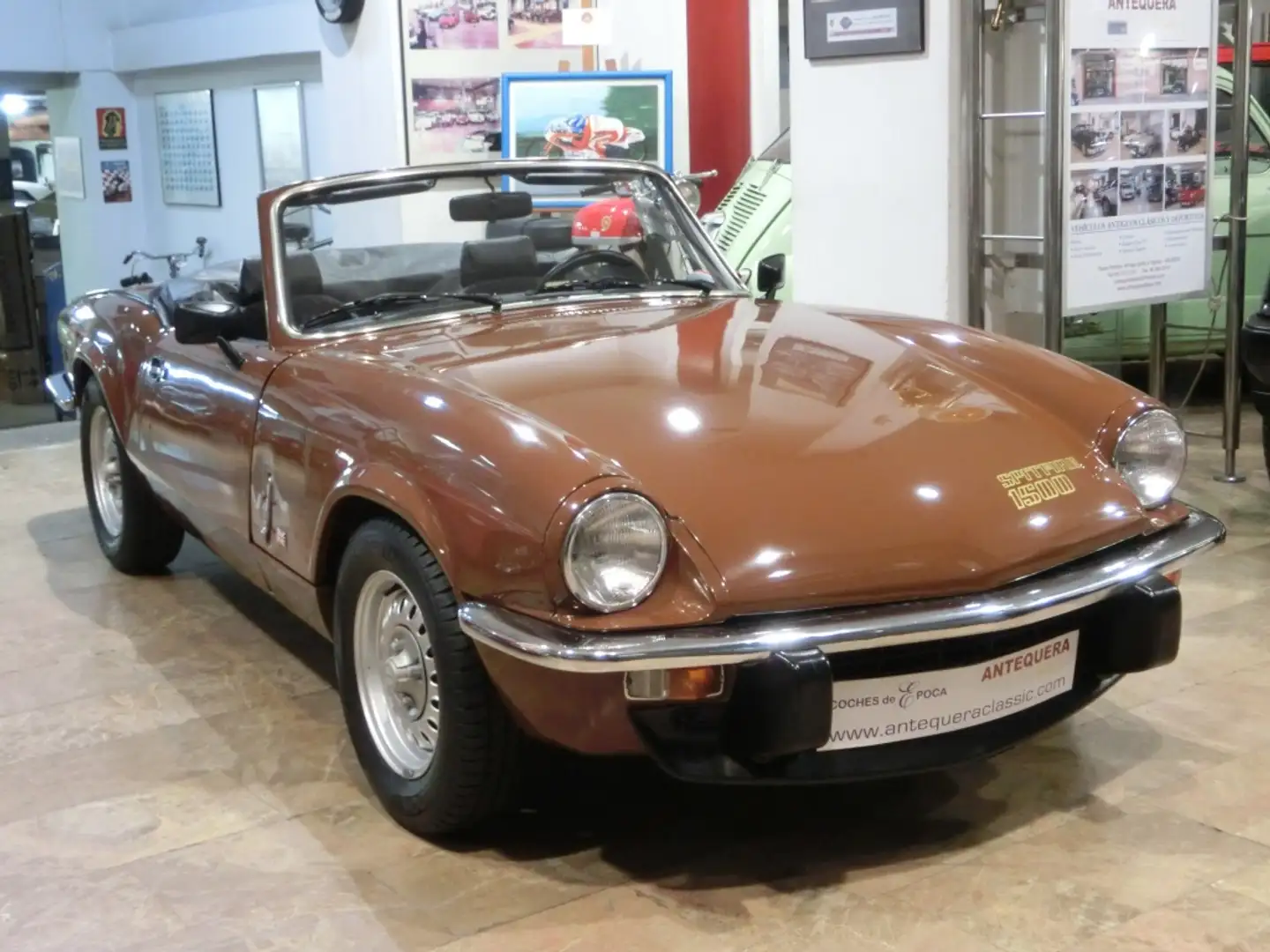 Triumph Spitfire 1500 Brun - 1